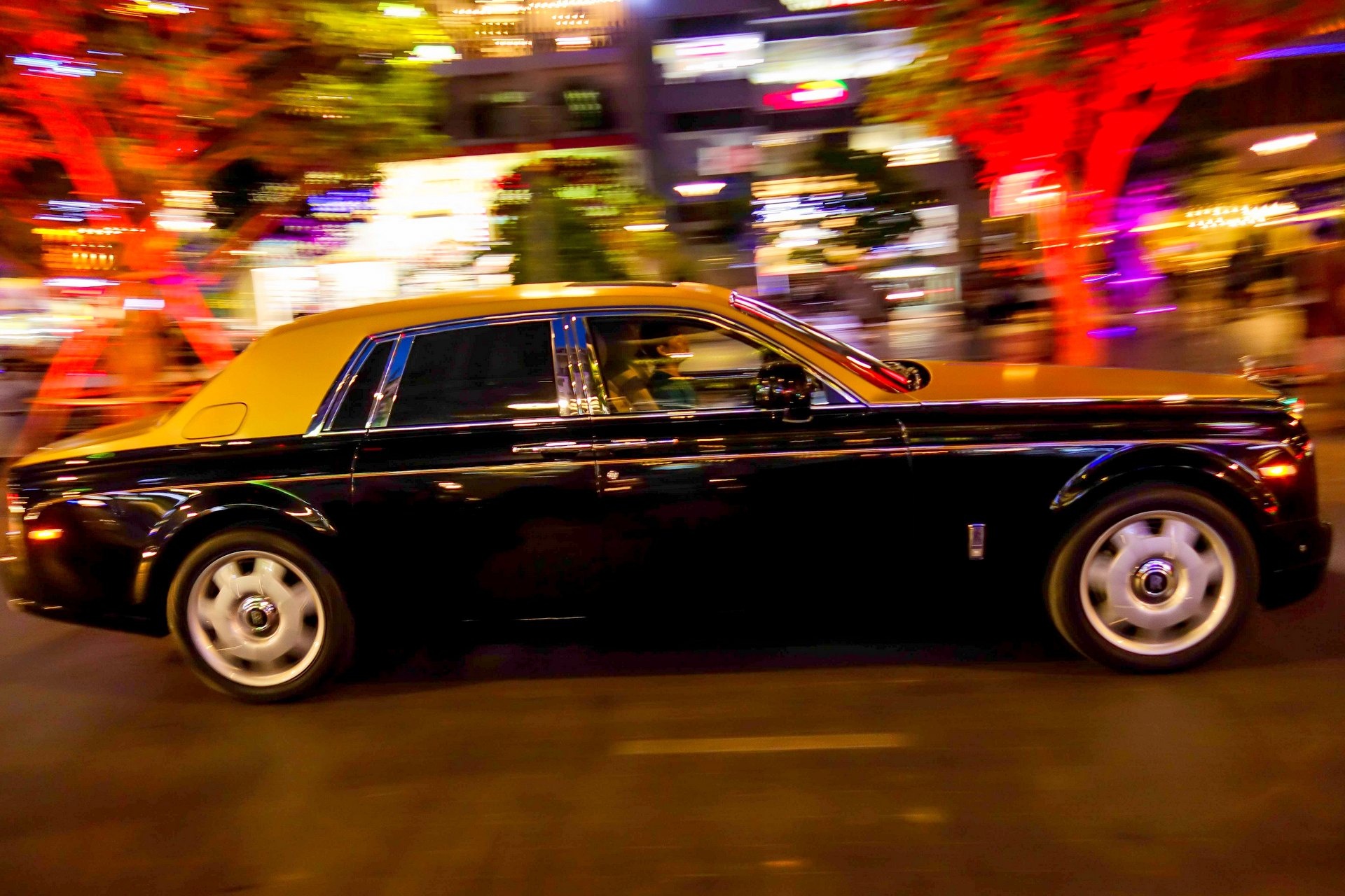 Sieu xe cua dai gia Sai Gon anh 4