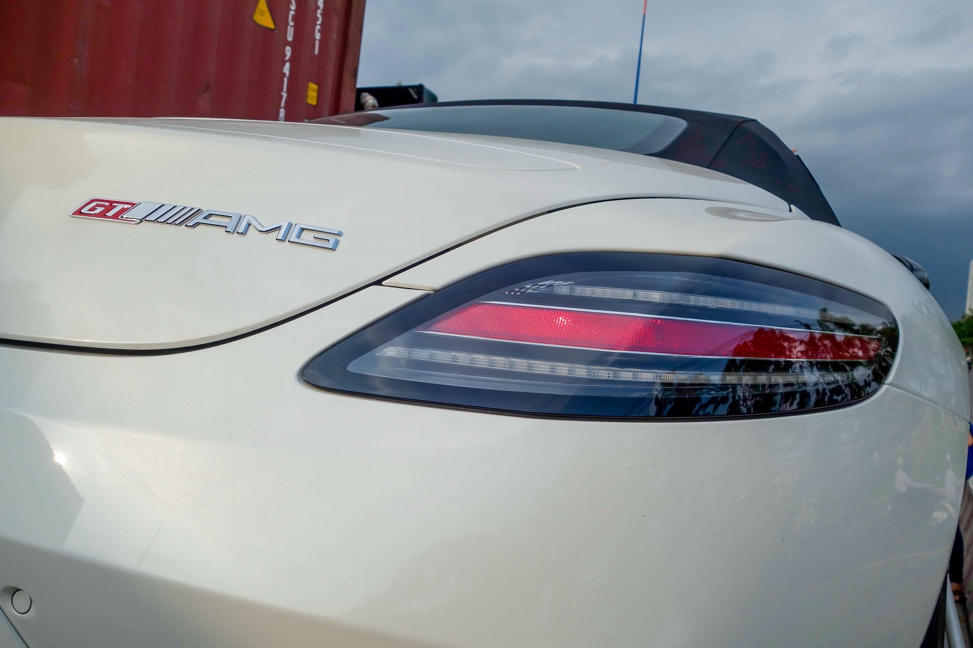 Mercedes SLS mui trần đầu tiên Việt Nam ảnh 10 Mercedes SLS mui tran dau tien Viet Nam anh 10