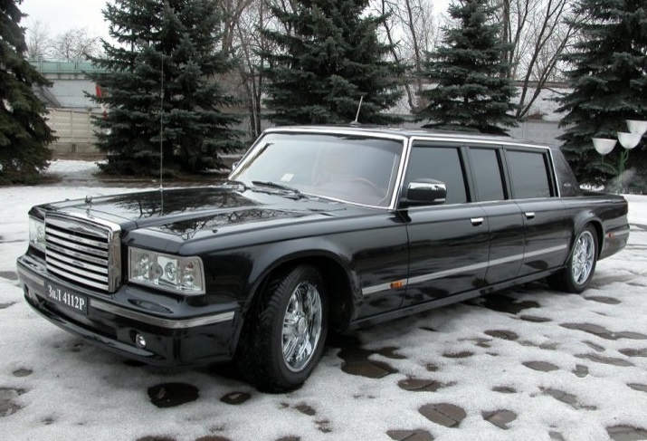 Limousine cua Tong thong Nga Putin rao ban gia 1,2 trieu USD hinh anh