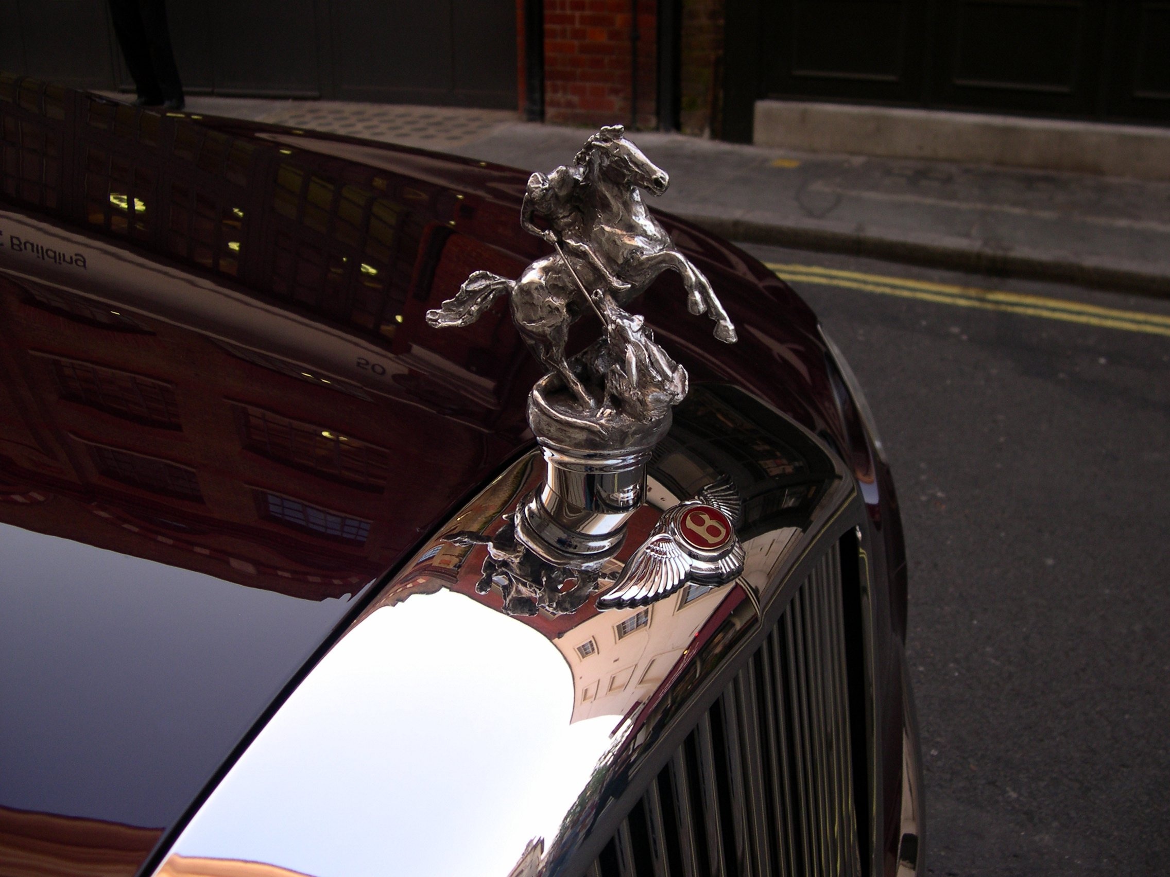 Bentley State Limousine của Nữ hoàng Anh ảnh 4 Bentley State Limousine cua Nu hoang Anh anh 4