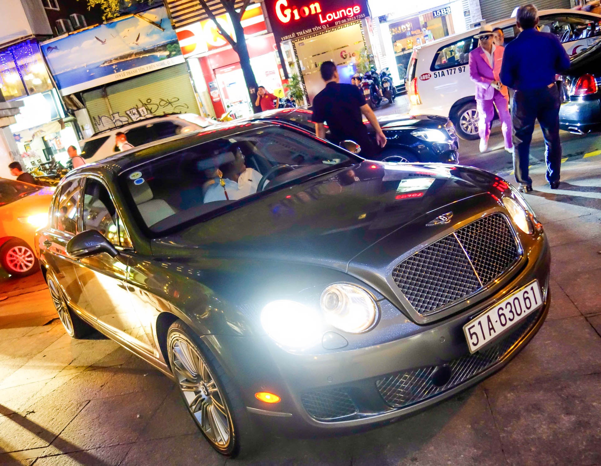 Sieu xe cua dai gia Sai Gon anh 4