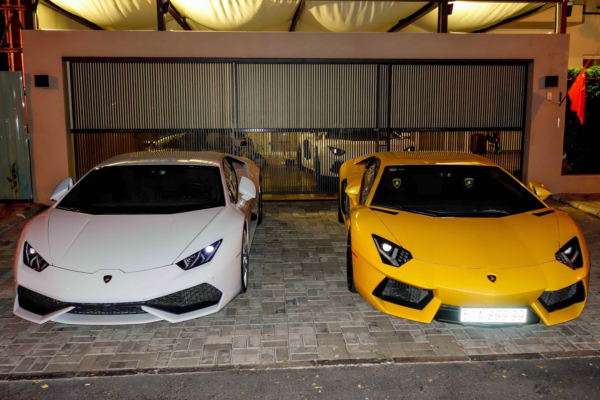 Siêu xe Lamborghini Huracan chính hãng ảnh 1 Sieu xe Lamborghini Huracan chinh hang anh 1
