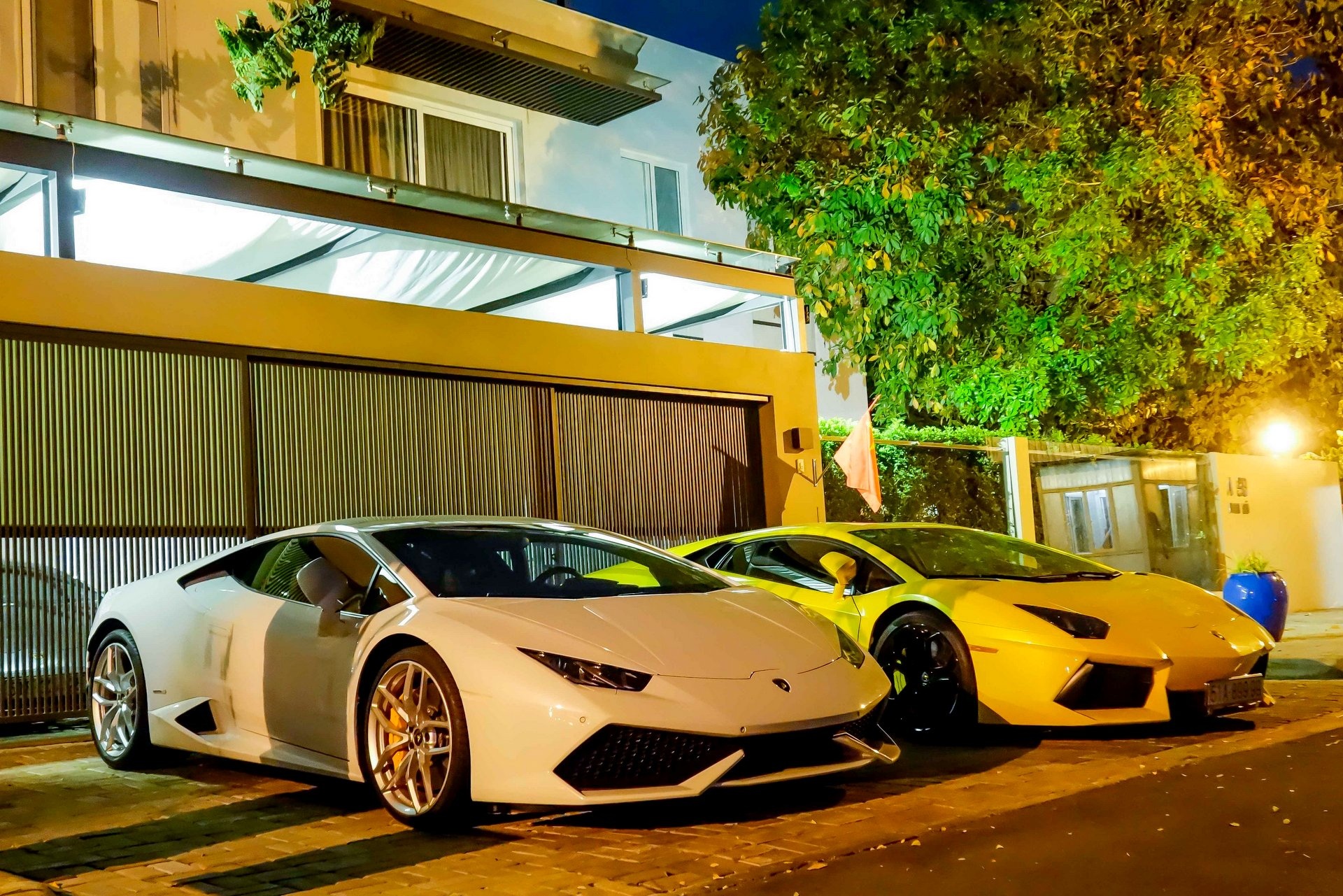 Siêu xe Lamborghini Huracan chính hãng ảnh 2 Sieu xe Lamborghini Huracan chinh hang anh 2