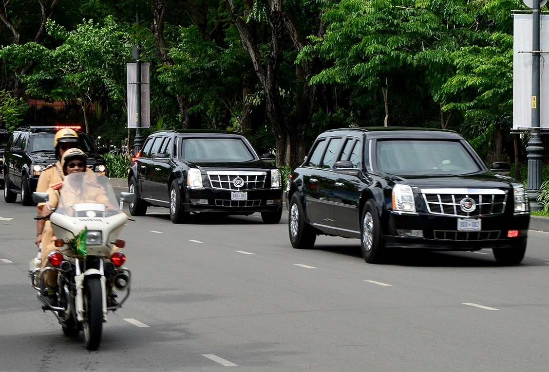 Tong thong Obama co bao nhieu Cadillac One? hinh anh