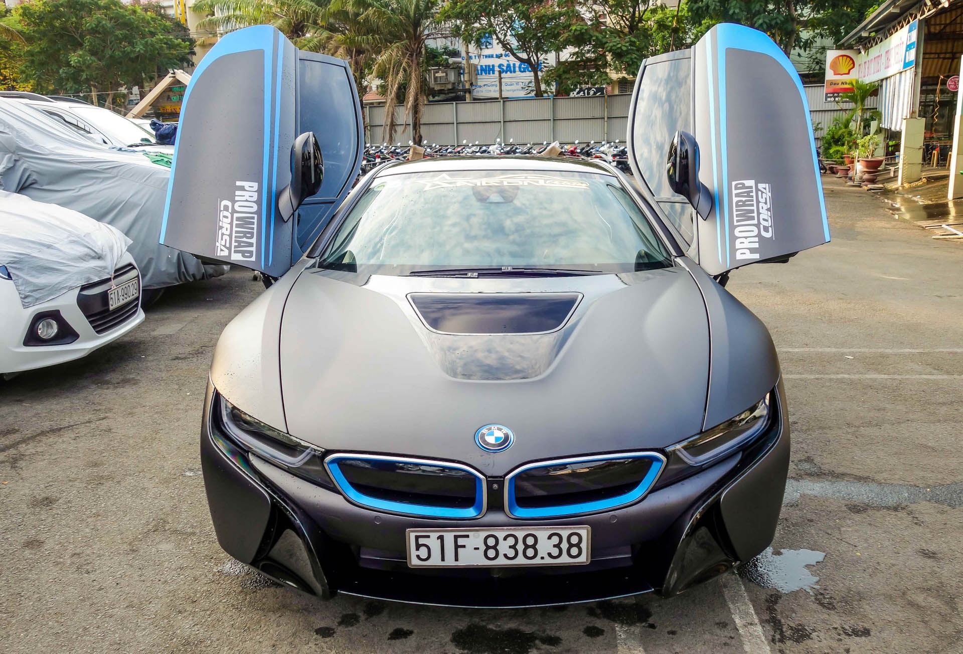 BMW i8 độ decal ở Sài Gòn ảnh 4 BMW i8 do decal o Sai Gon anh 4
