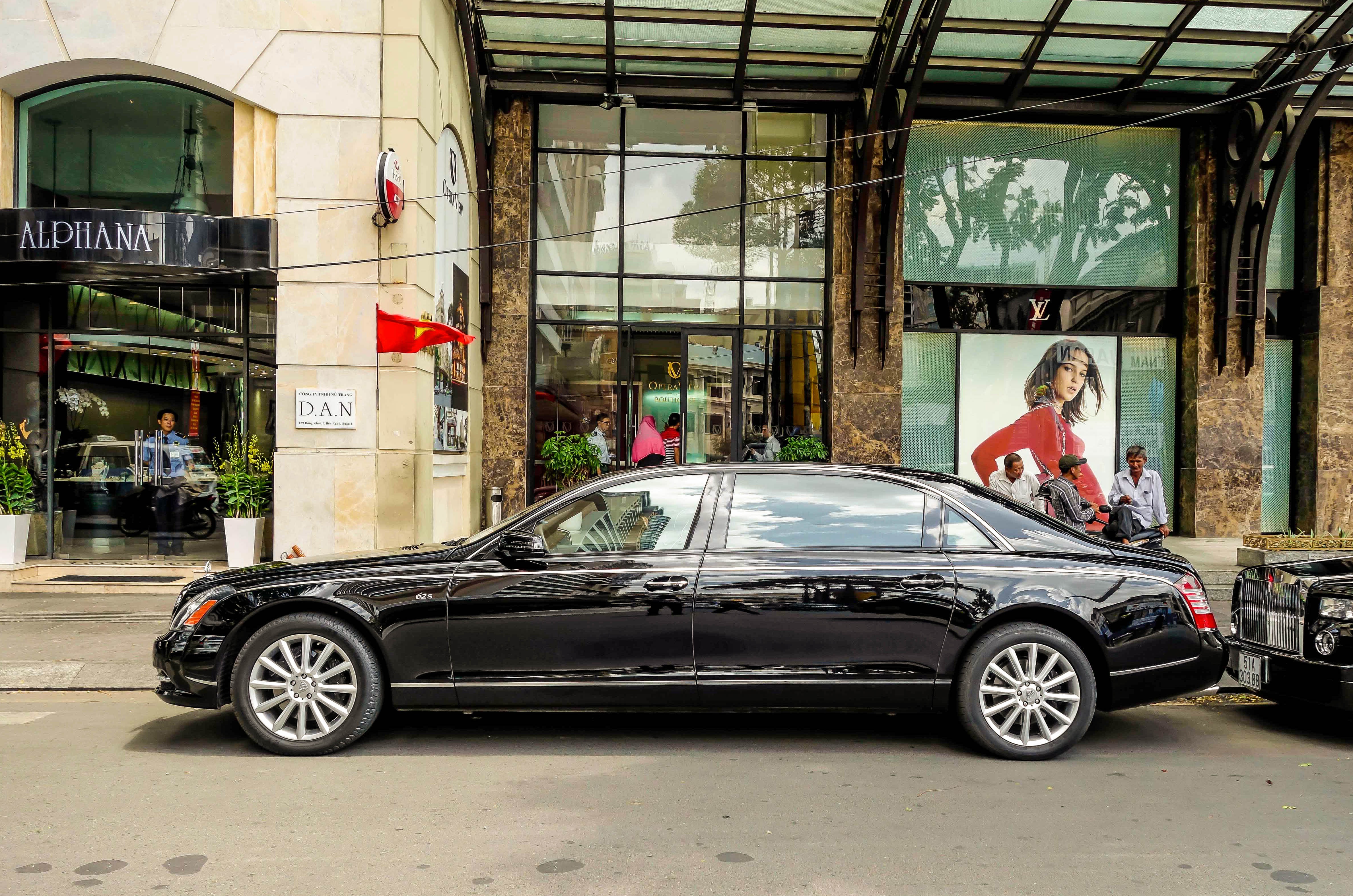 Rolls-Royce va Maybach o Sai Gon anh 3