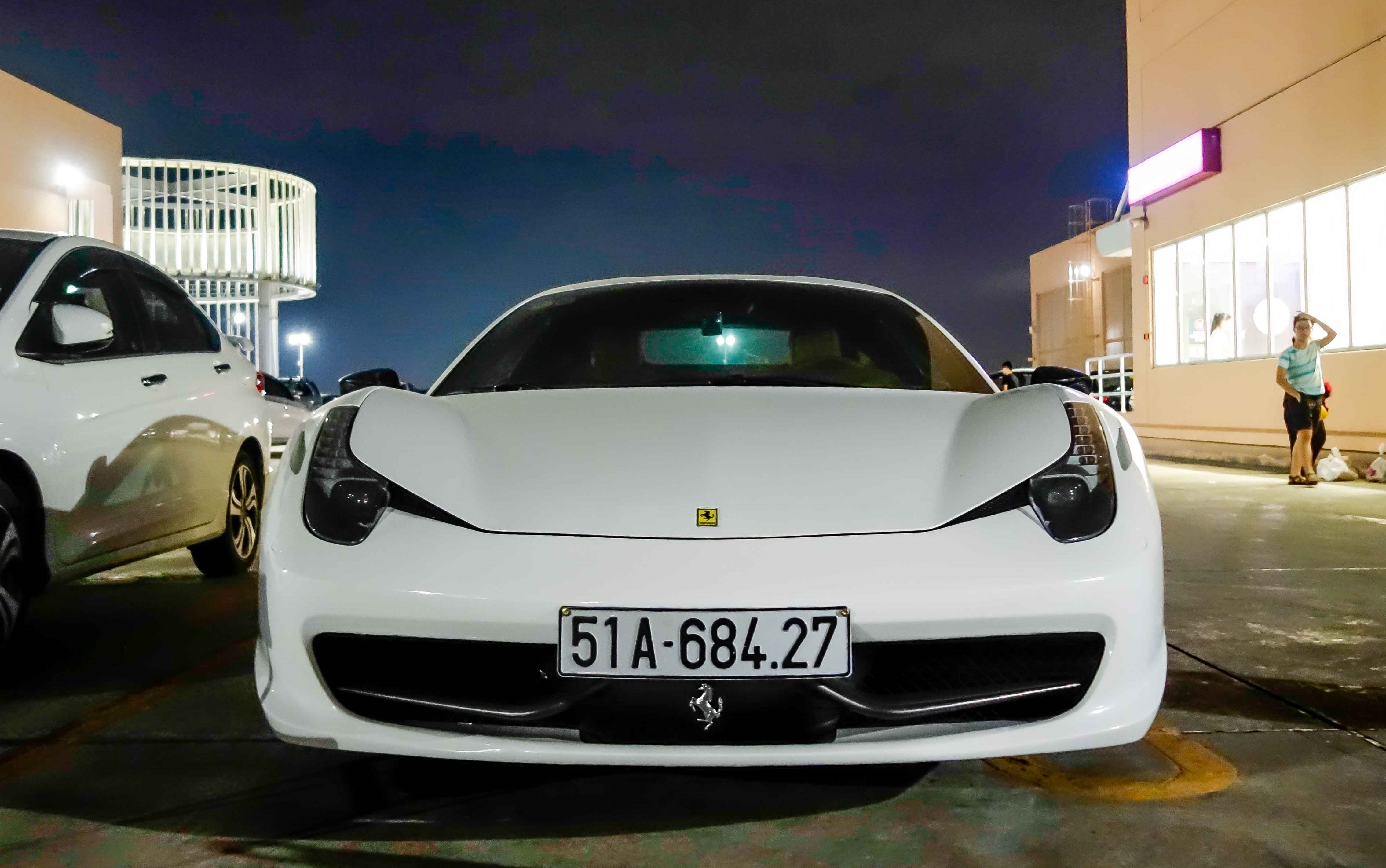 Dan Ferrari mau trang cua dai gia Viet anh 5