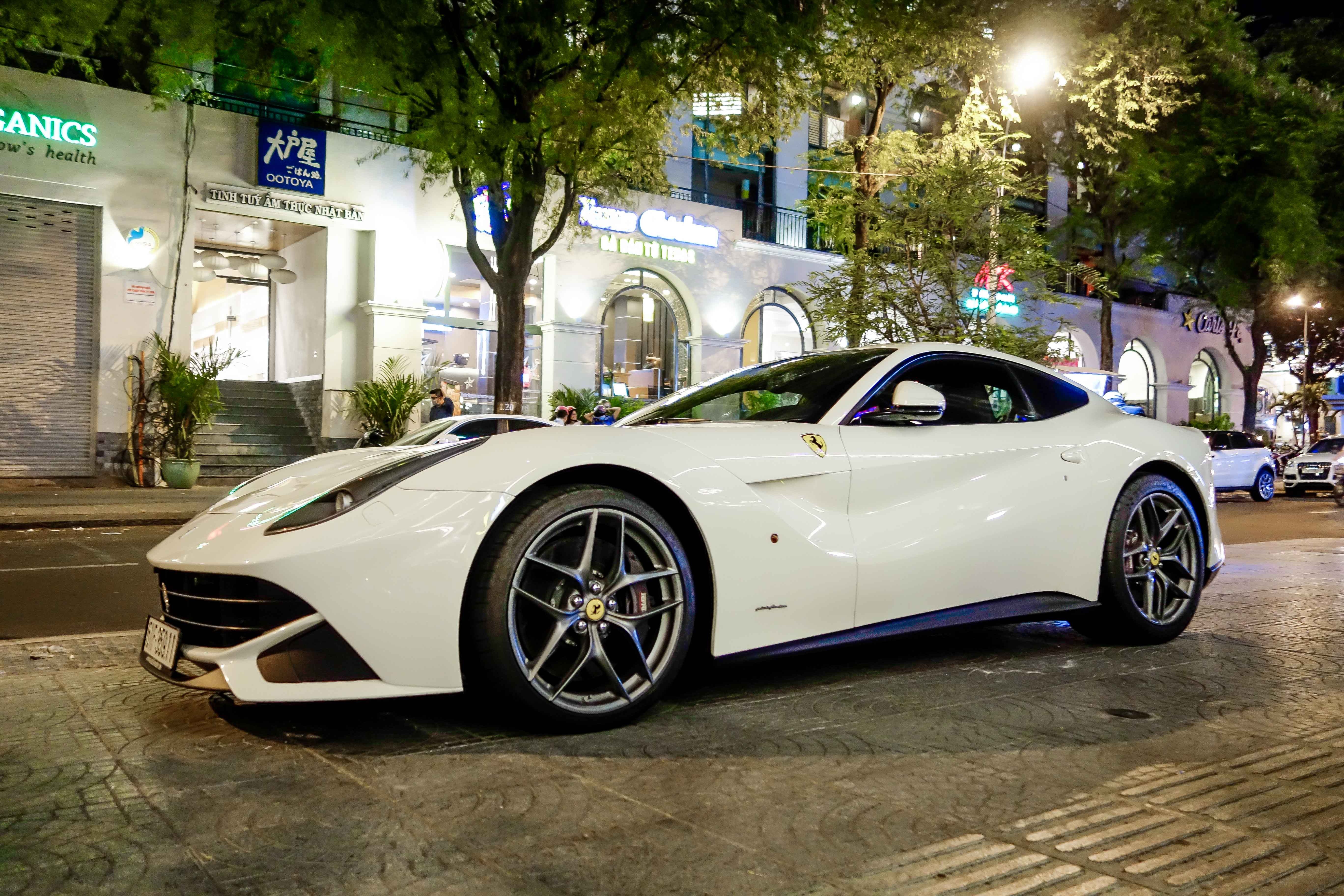 Dan Ferrari mau trang cua dai gia Viet anh 11