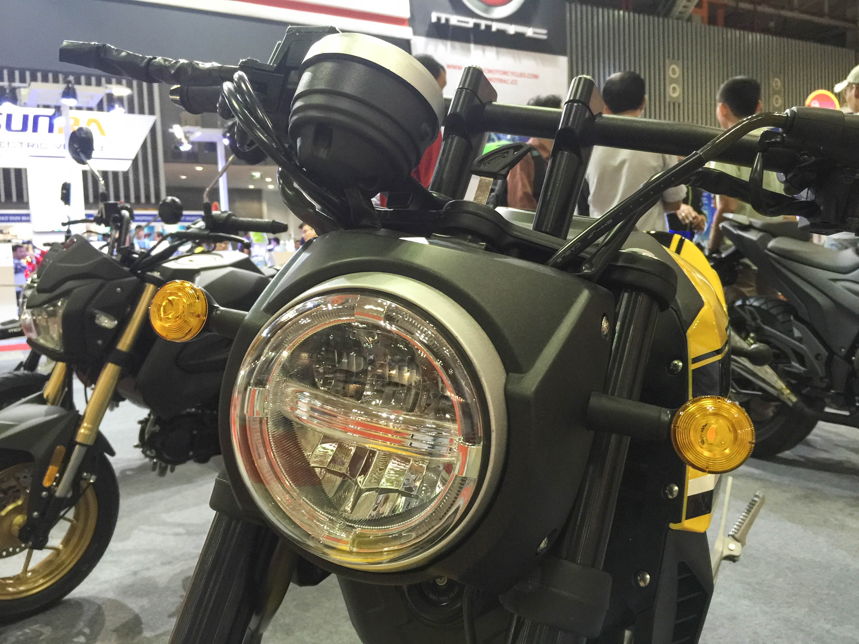 Xe may Trung Quoc canh tranh MSX anh 6