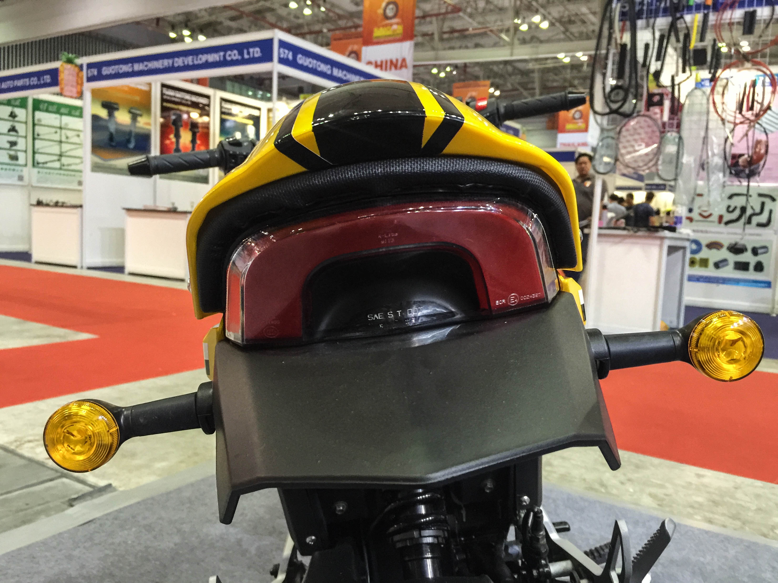 Xe may Trung Quoc canh tranh MSX anh 8