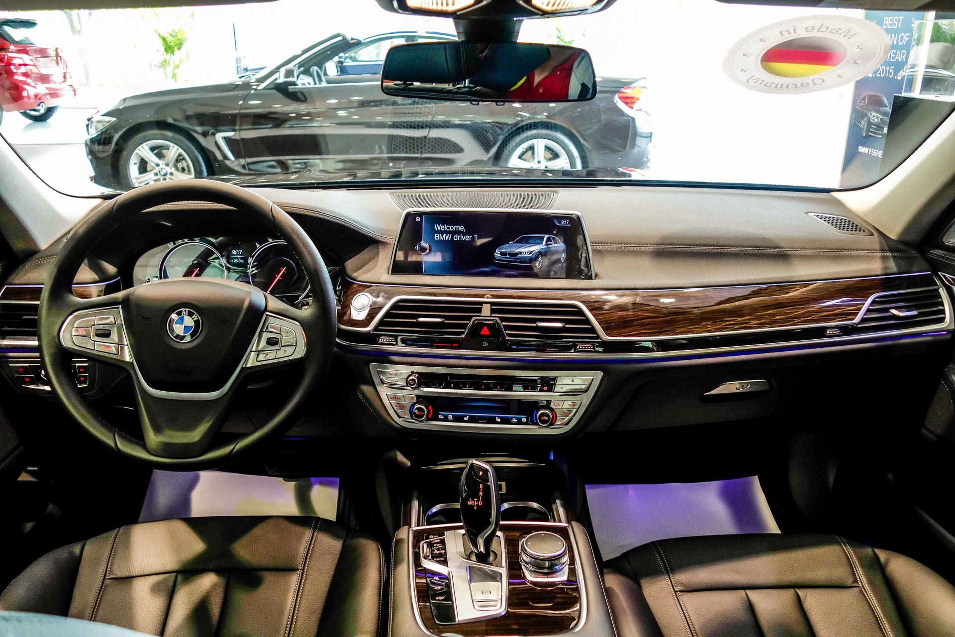 giá BMW 750Li đèn laser tại Việt Nam ảnh 10 gia BMW 750Li den laser tai Viet Nam anh 10