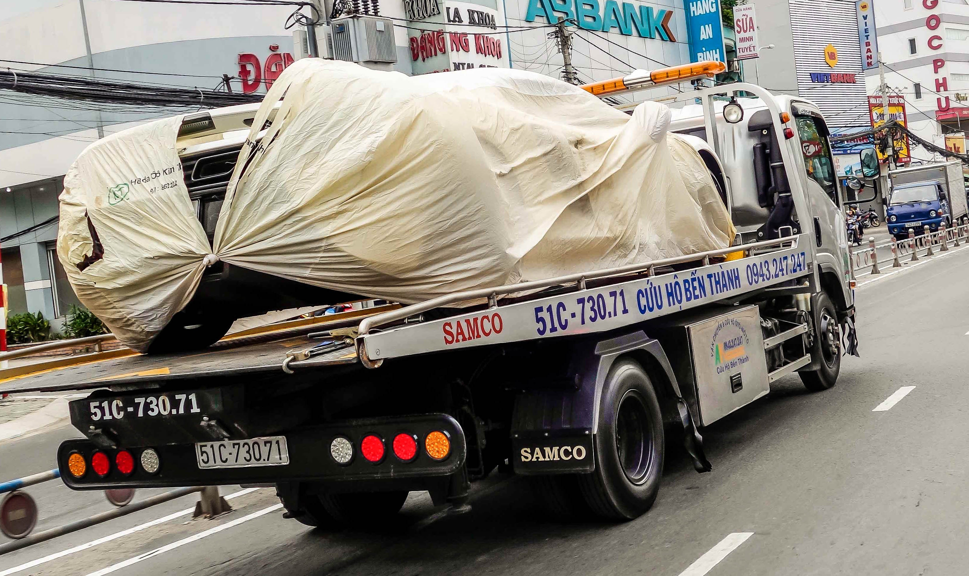 Sieu xe McLaren 650S mau trang anh 6