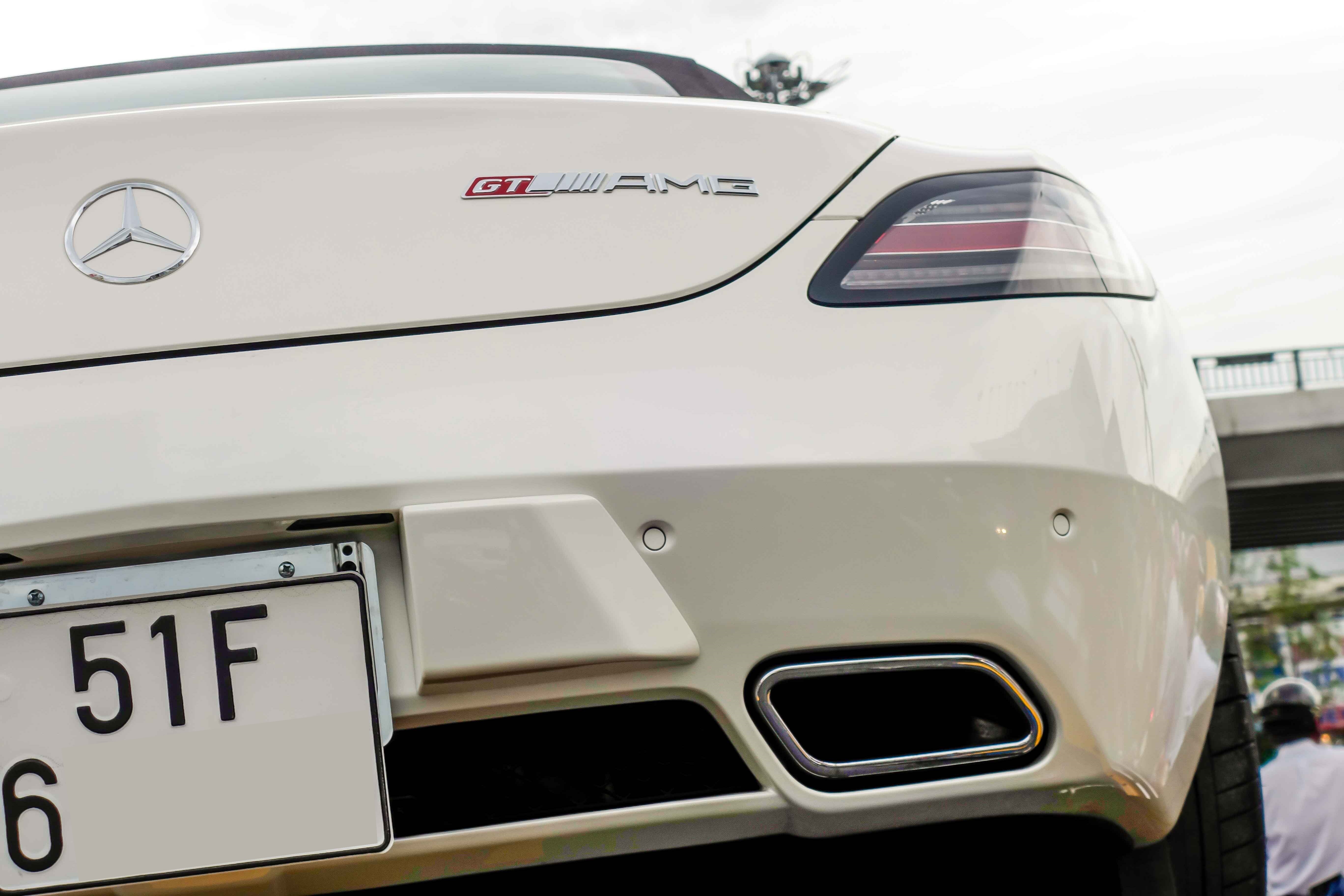 Mercedes SLS mui tran dau tien Viet Nam anh 4