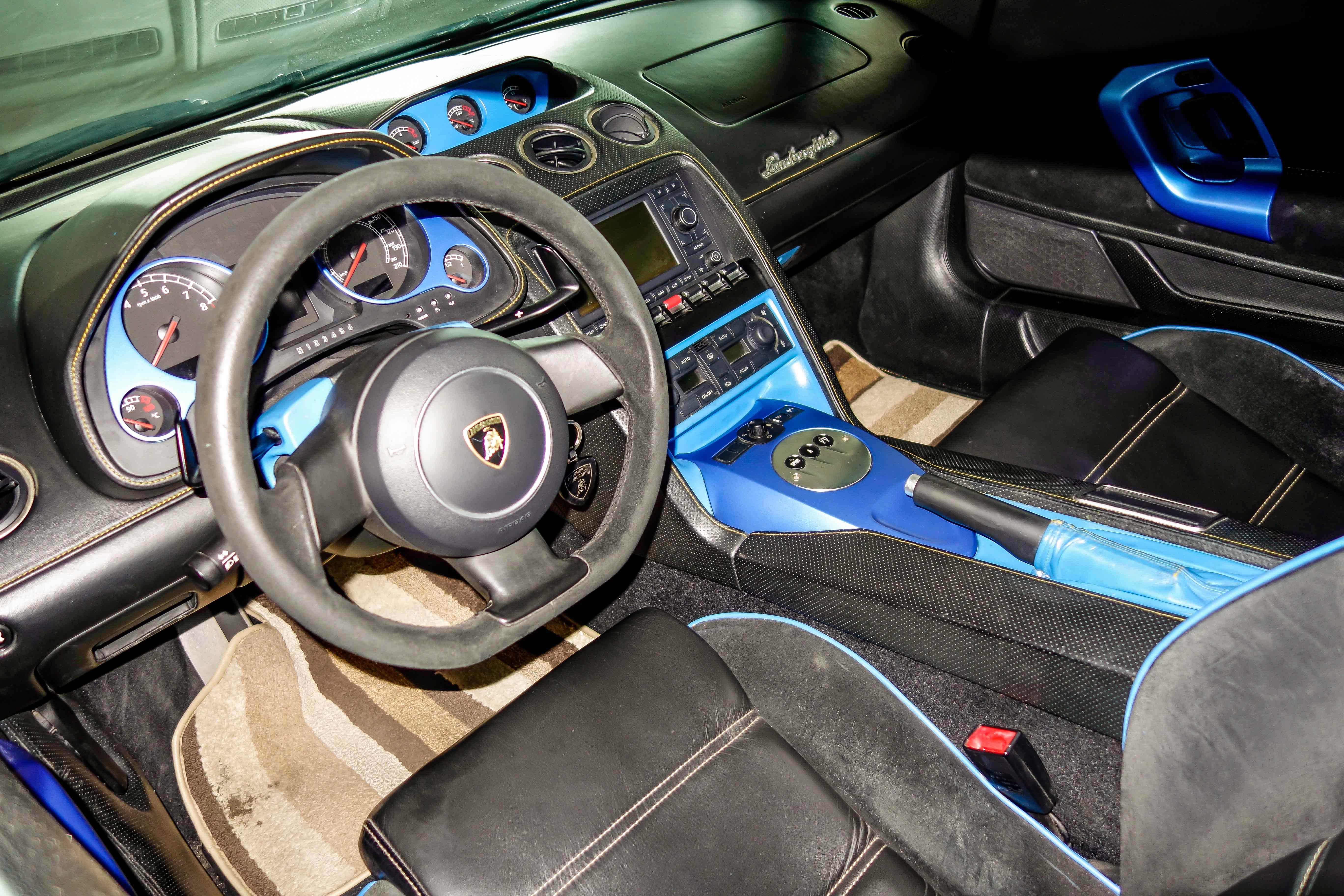 Sua chua sieu xe Lamborghini o Viet Nam anh 13