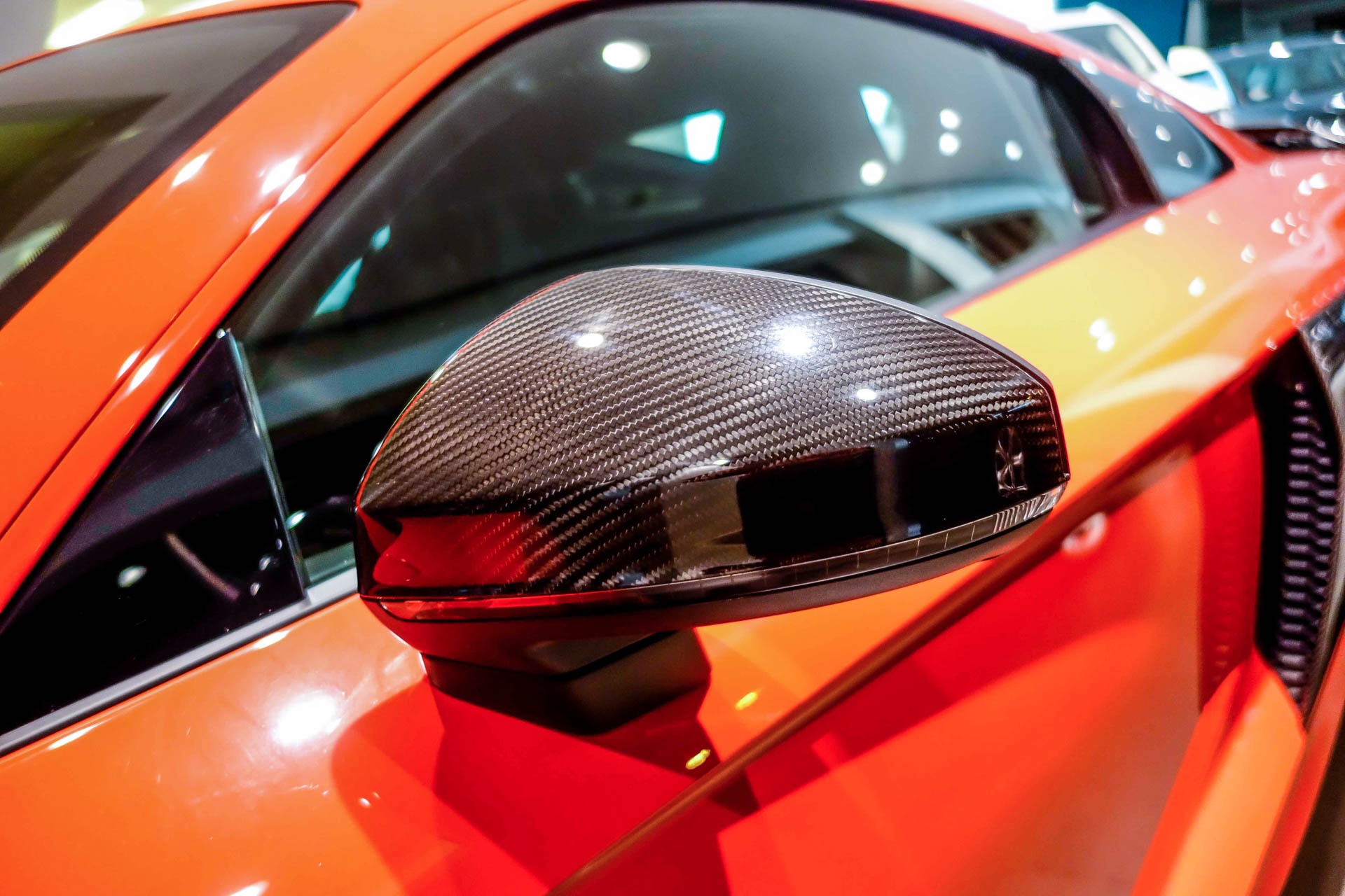 Audi R8 V10 Plus dau tien tai Viet Nam anh 7