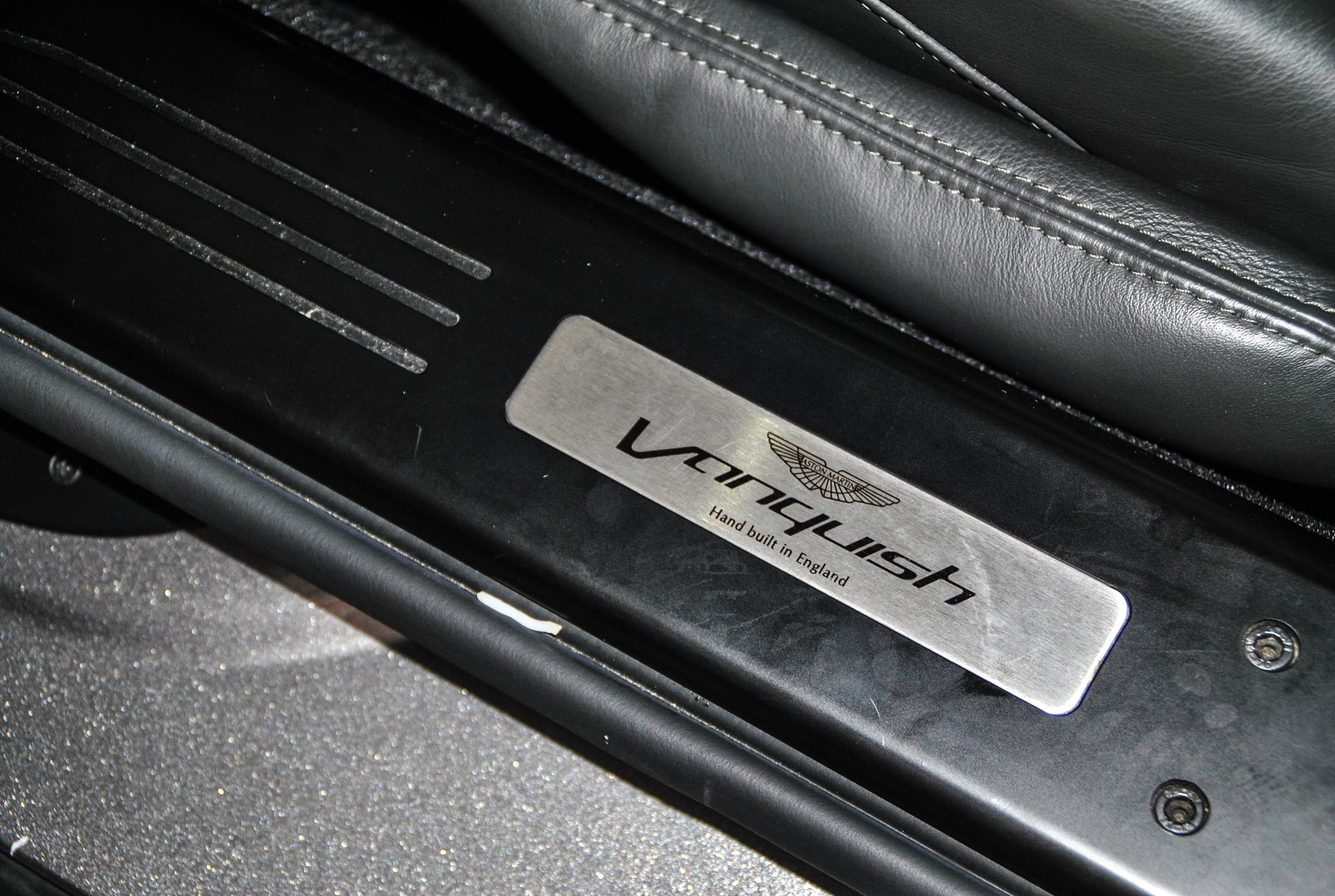 Sieu xe Aston Martin Vanquish ve Viet Nam anh 6