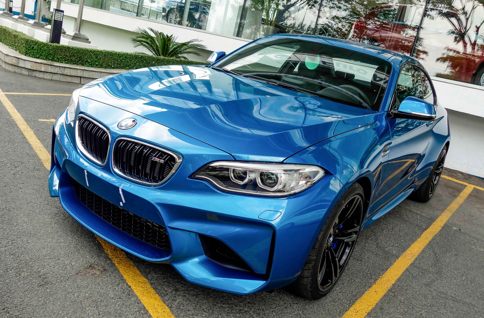 BMW M2 dau tien tai Viet Nam anh 1