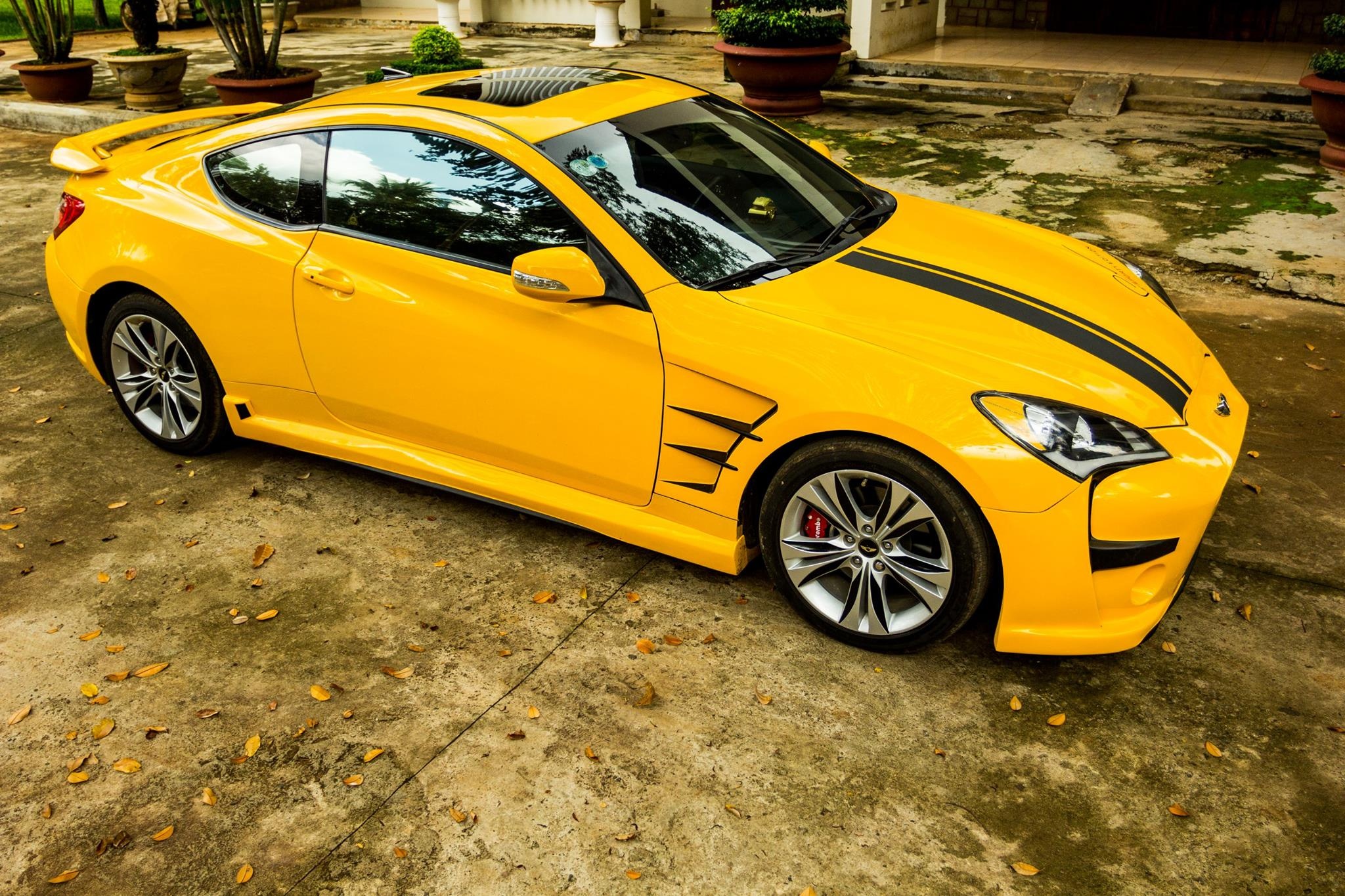 Hyundai Genesis do phong cach Aston Martin anh 10