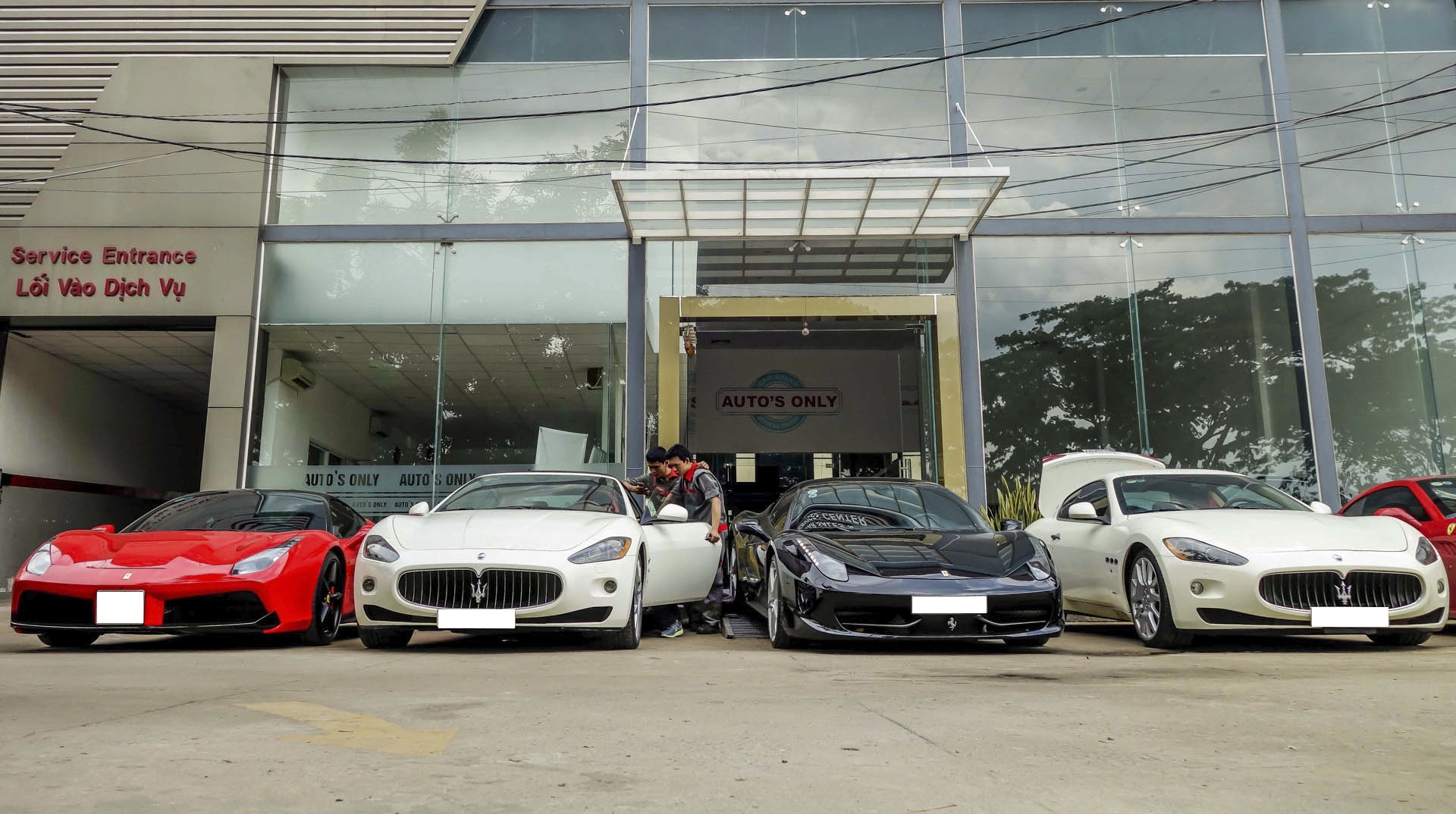 Dàn siêu xe Ferrari của đại gia Sài Gòn ảnh 11 Dan sieu xe Ferrari cua dai gia Sai Gon anh 11