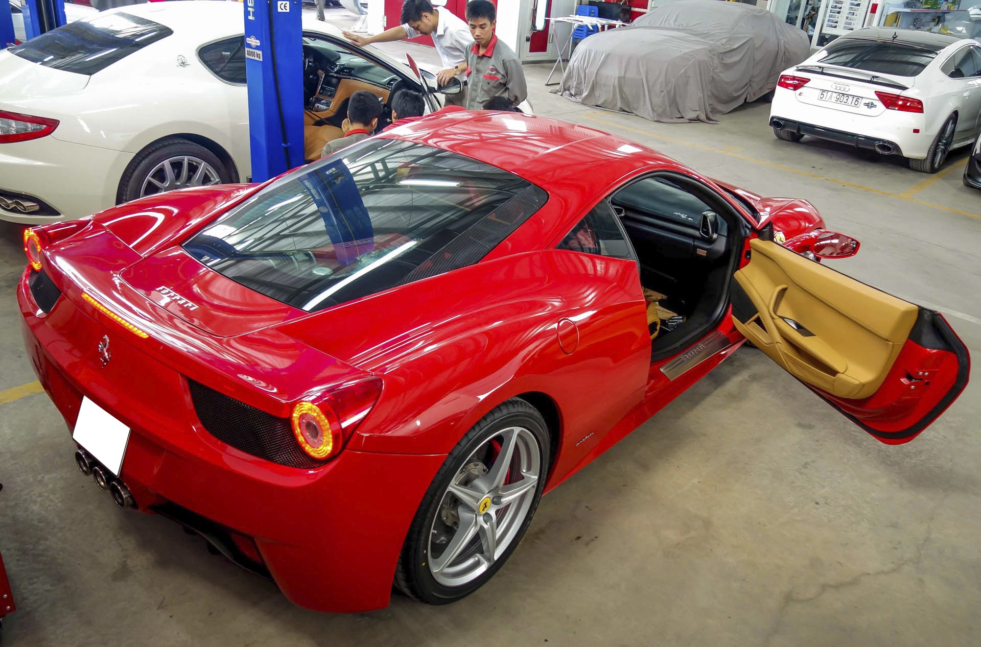 Dàn siêu xe Ferrari của đại gia Sài Gòn ảnh 13 Dan sieu xe Ferrari cua dai gia Sai Gon anh 13