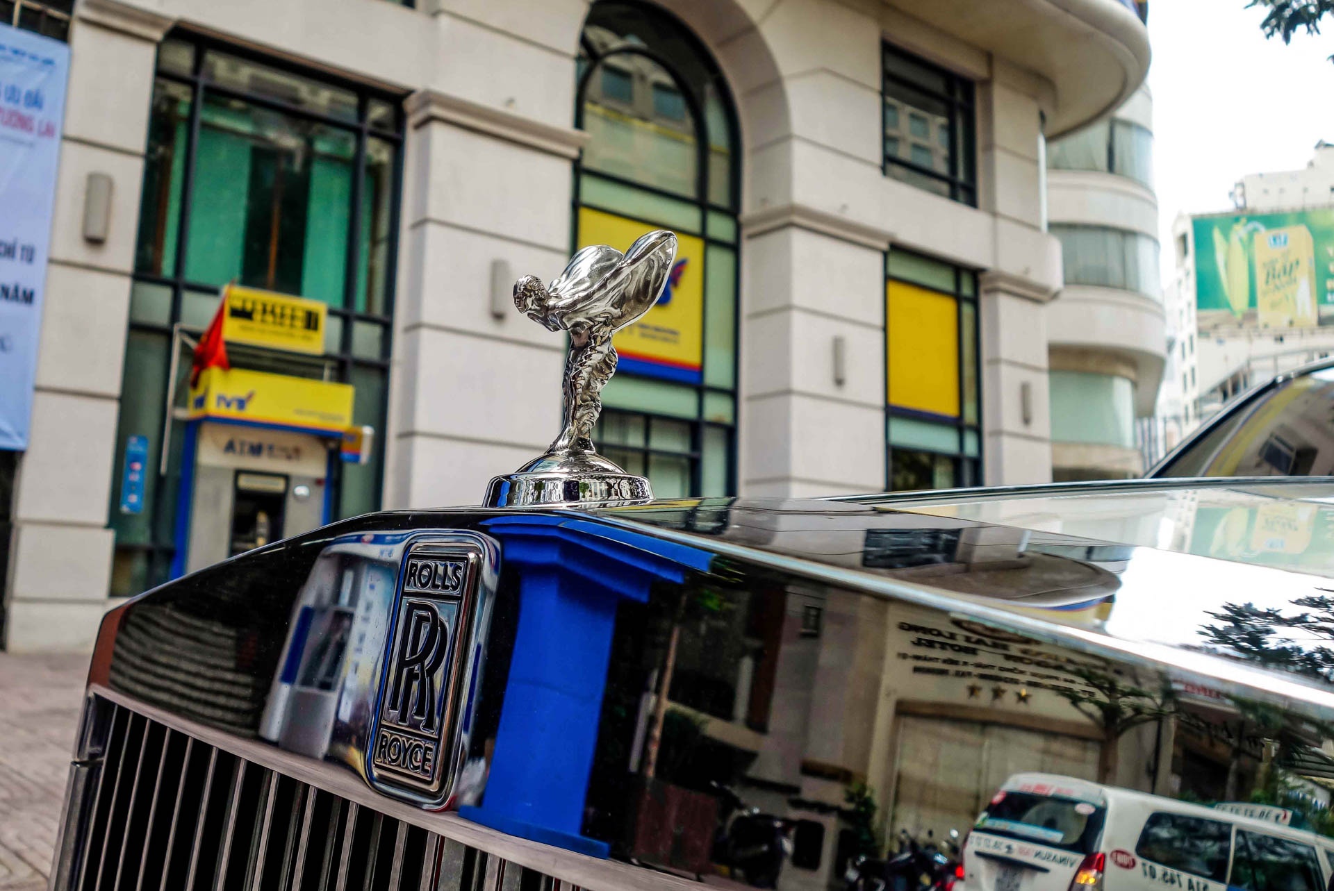 Rolls-Royce Phantom cua Phan Thanh anh 5