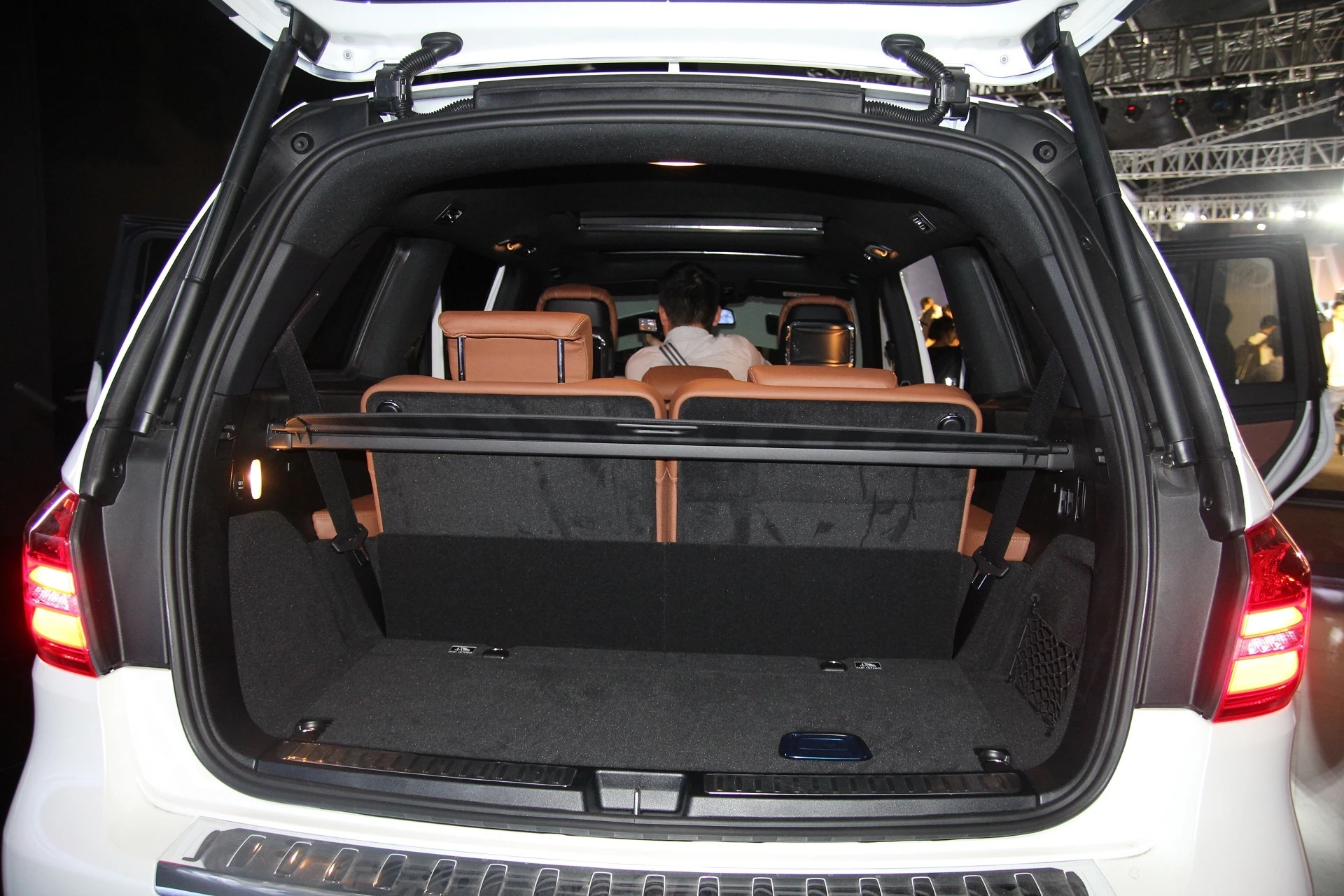 Mercedes GLS ra mat tai Viet Nam anh 8