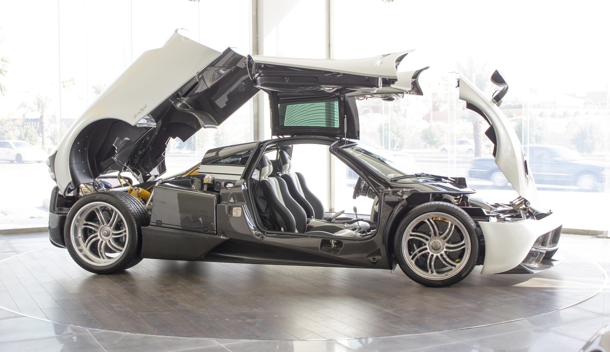 Pagani Huayra của đại gia Minh Nhựa ảnh 1 Pagani Huayra cua dai gia Minh Nhua anh 1