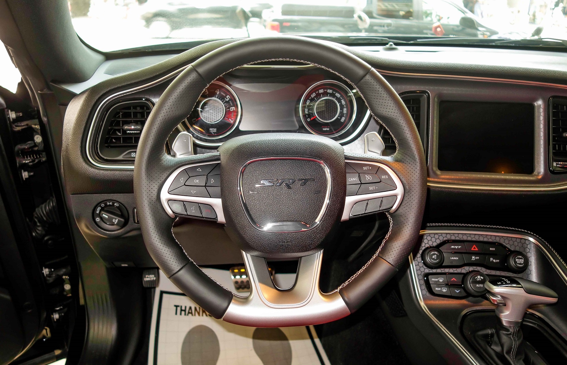 Challenger 392 Hemi dau tien tai Viet Nam anh 4