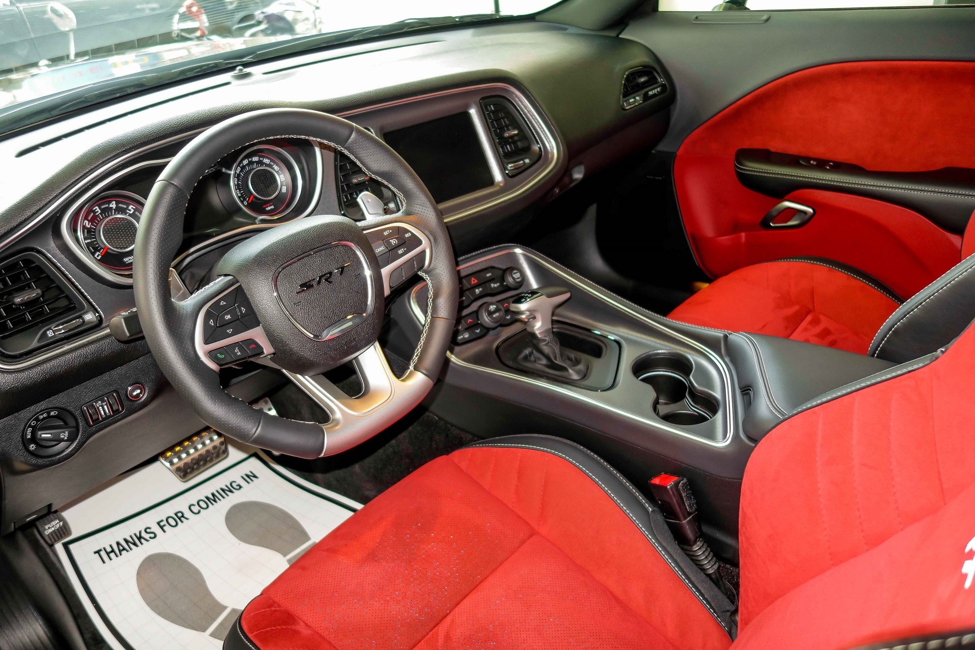 Challenger 392 Hemi dau tien tai Viet Nam anh 8