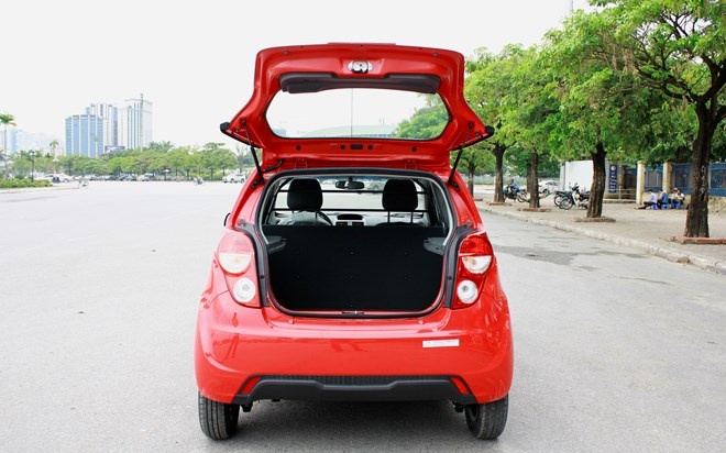 Chevrolet Spark Duo 2016 anh 5