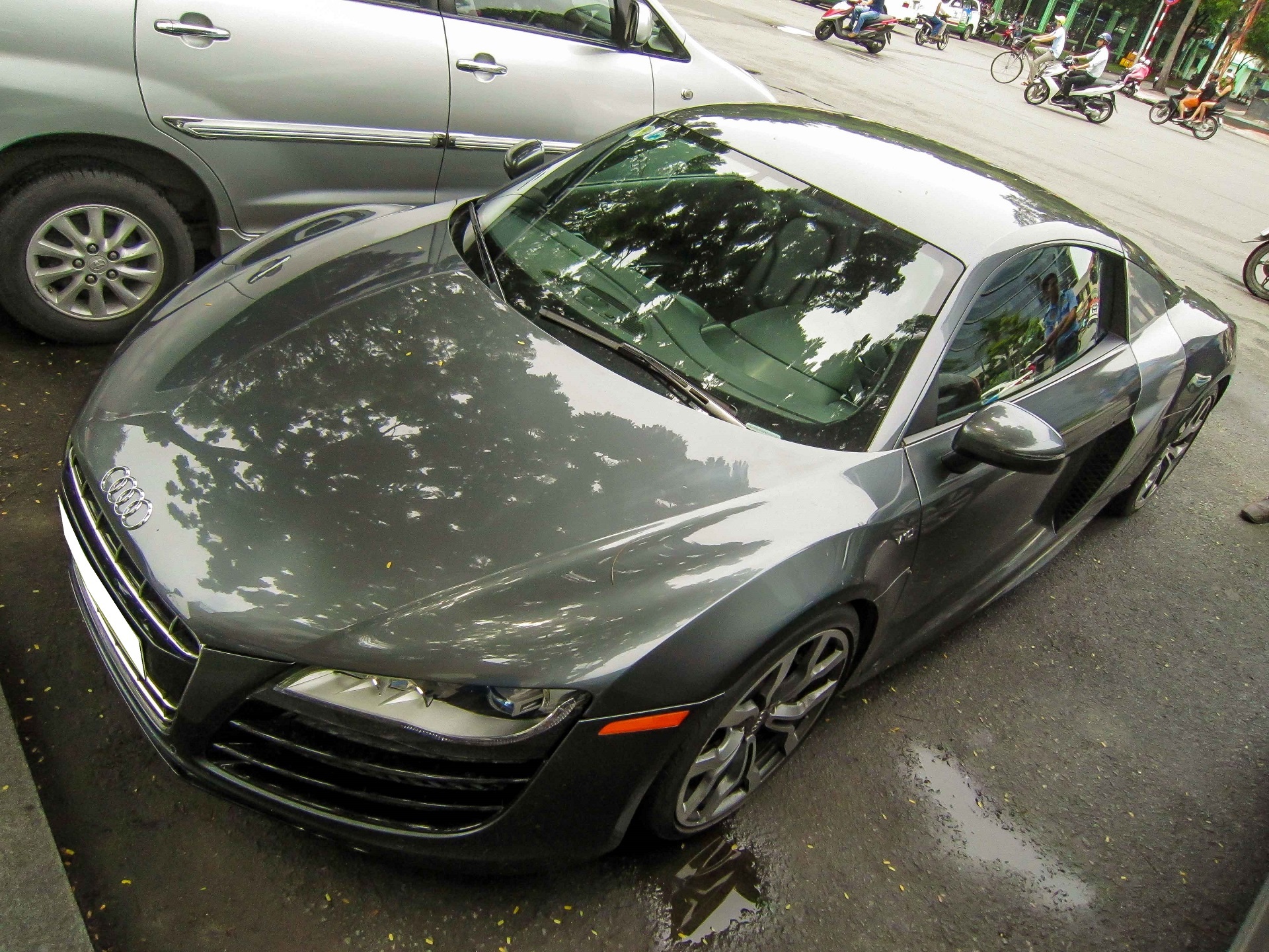 Siêu xe Audi R8 V10 màu lạ ảnh 10 Sieu xe Audi R8 V10 mau la anh 10