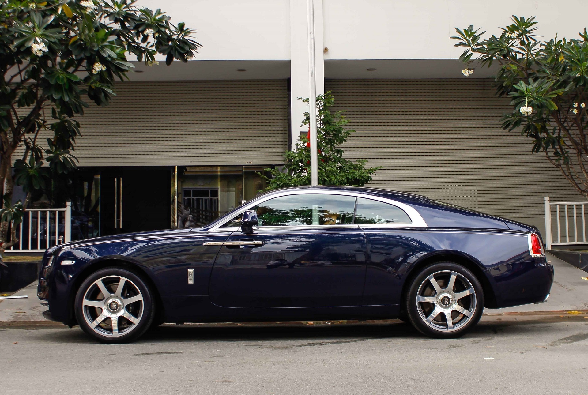 Rolls-Royce Wraith của Cường Đô La ảnh 2 Rolls-Royce Wraith cua Cuong Do La anh 2