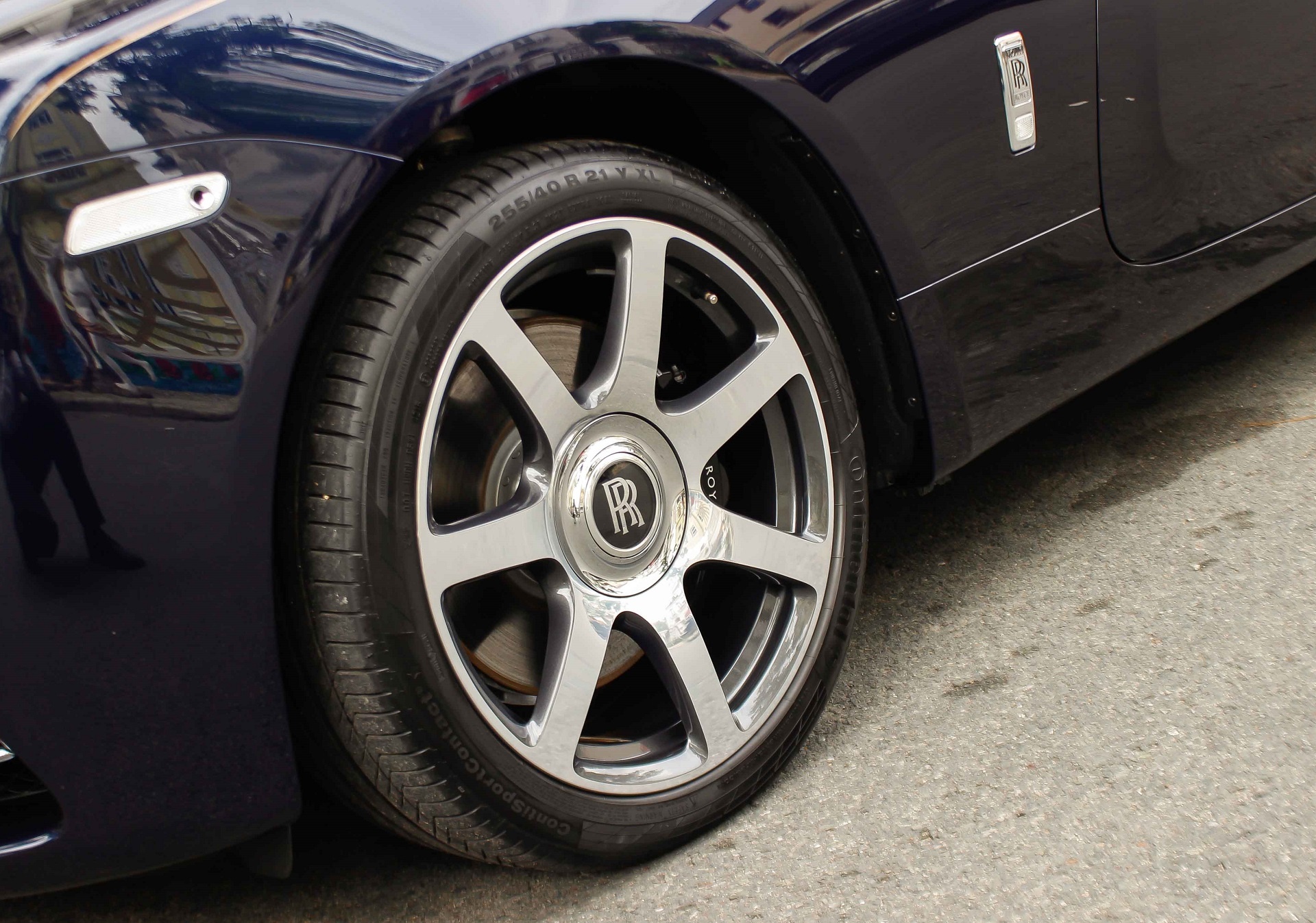 Rolls-Royce Wraith của Cường Đô La ảnh 7 Rolls-Royce Wraith cua Cuong Do La anh 7