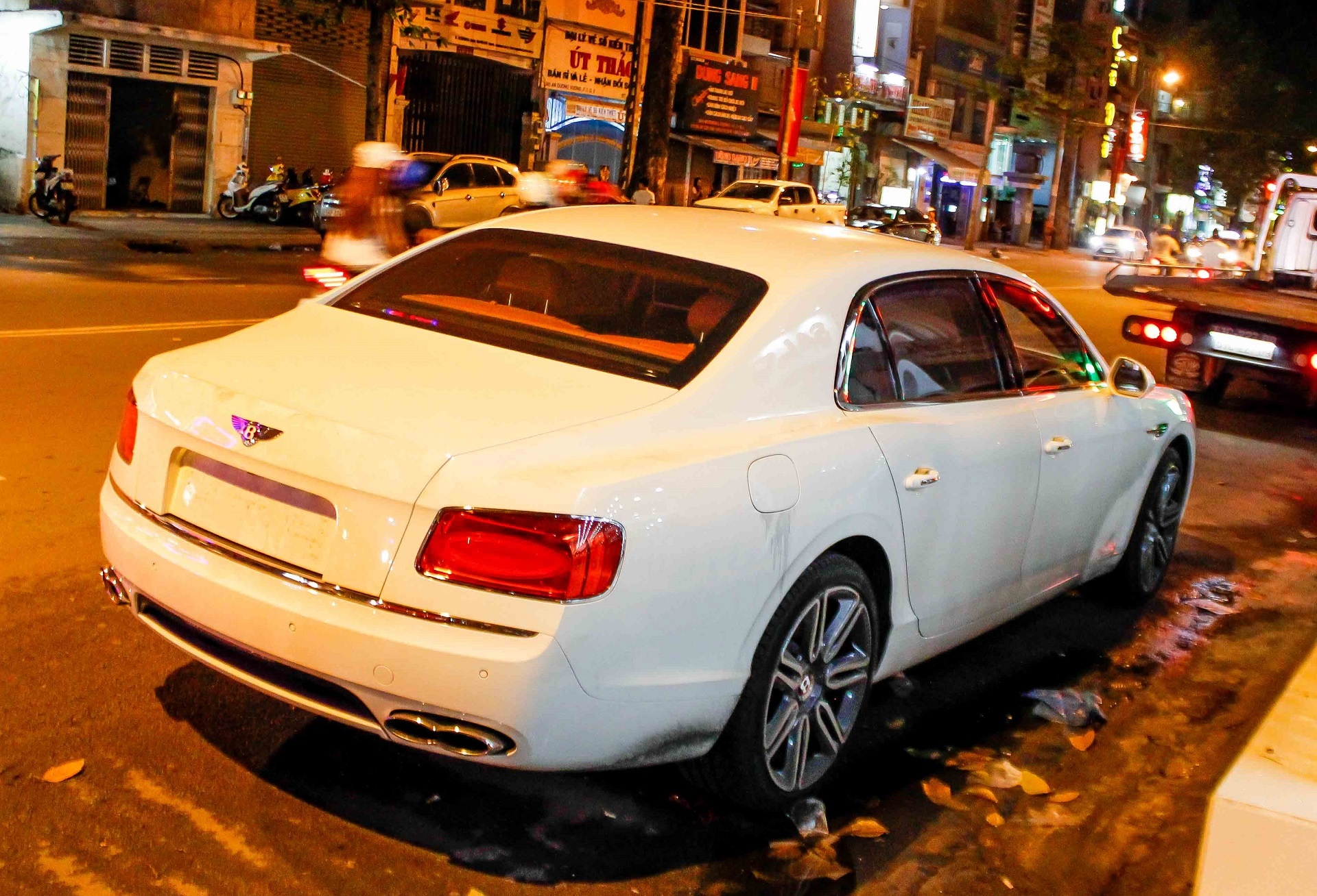 Sieu xe Viet Nam tang thue anh 11