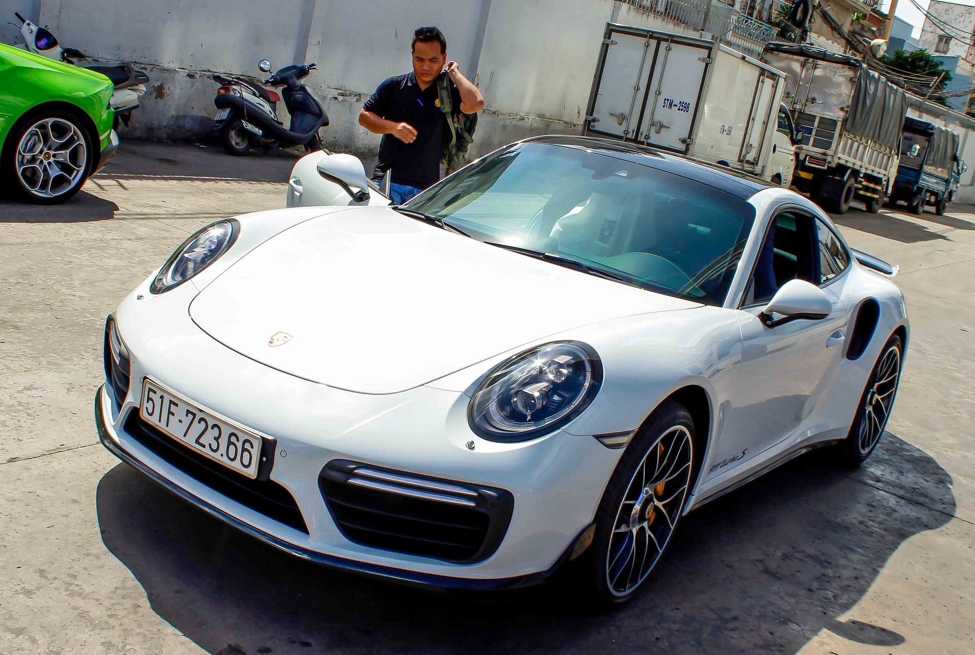 Sieu xe Porsche 911 Turbo S thu 2 ve Viet Nam gia 14,5 ty hinh anh