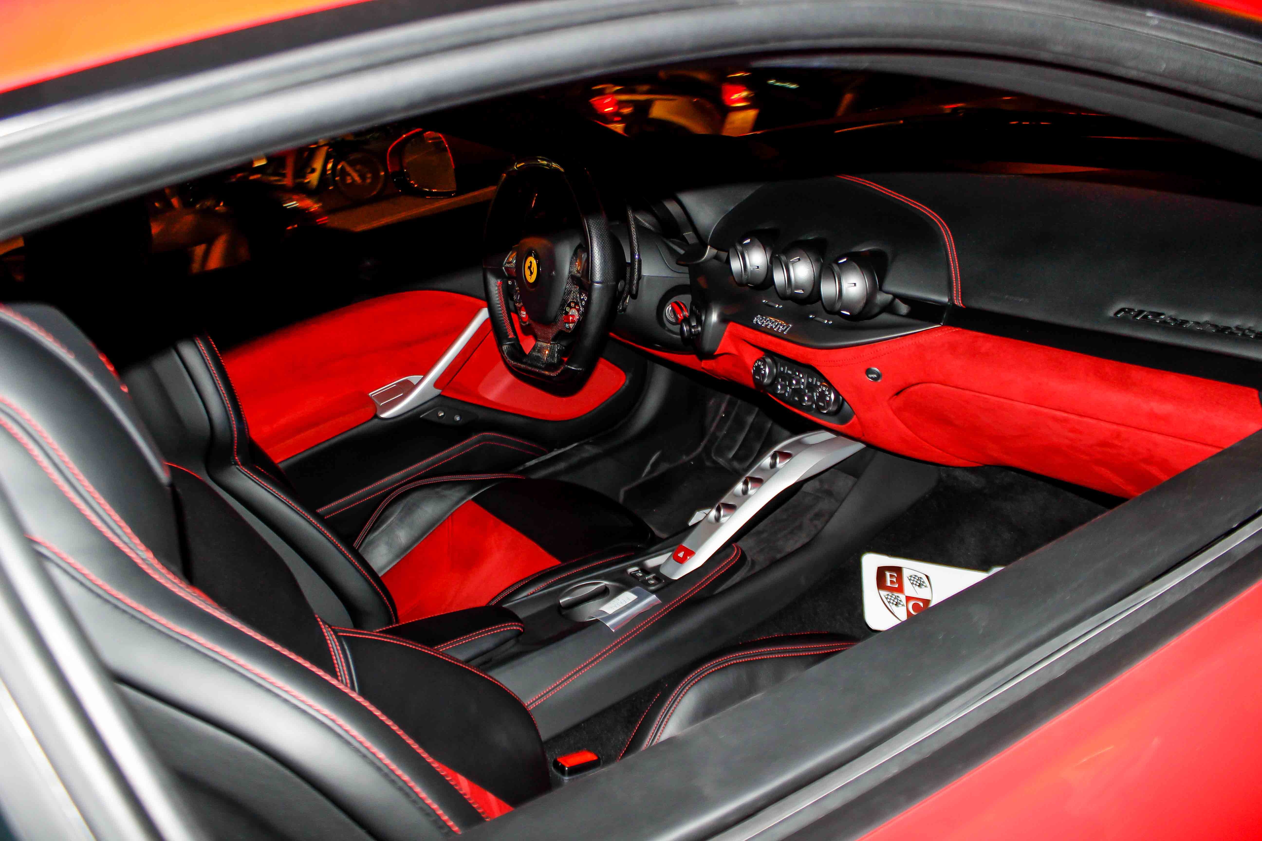 sieu xe Ferrari F12 ve Viet Nam anh 6