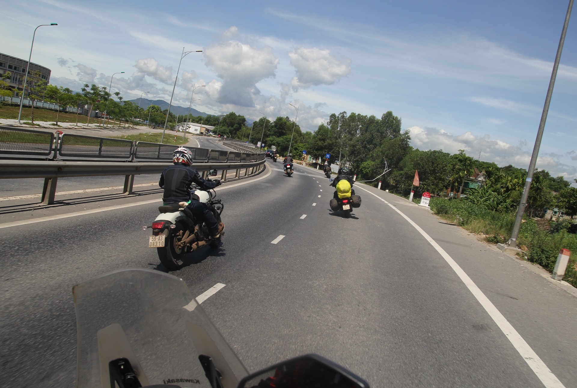 phuot xuyen Viet bang Kawasaki anh 10