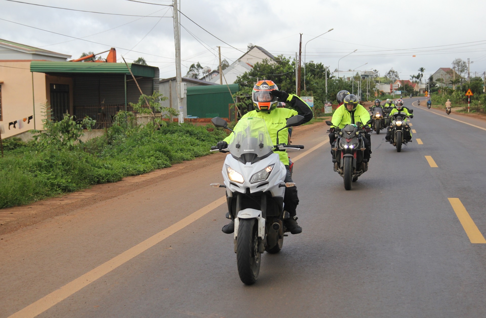 phuot xuyen Viet bang Kawasaki anh 4