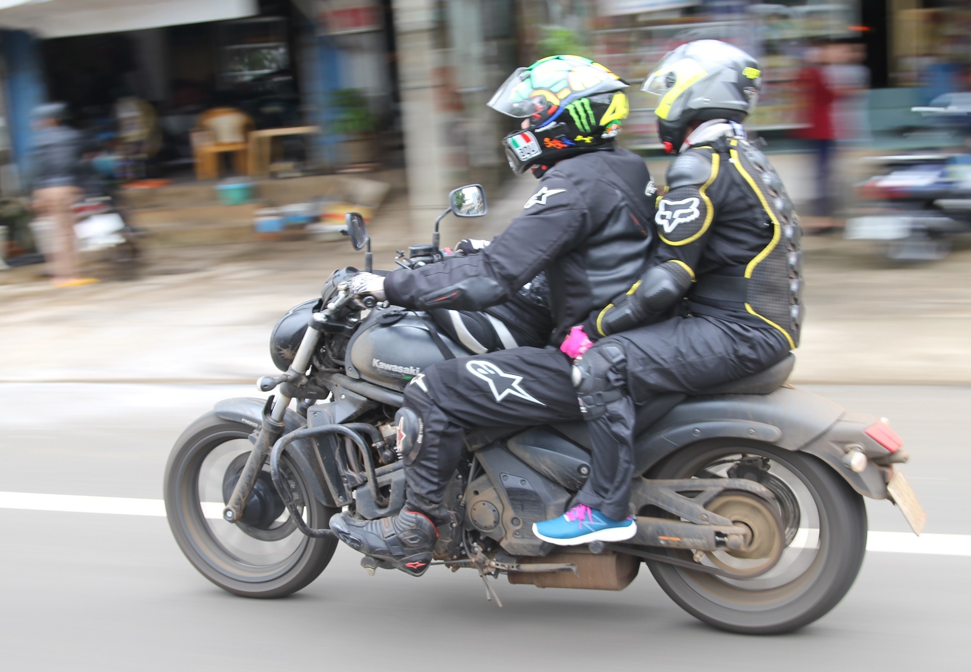 phuot xuyen Viet bang Kawasaki anh 5