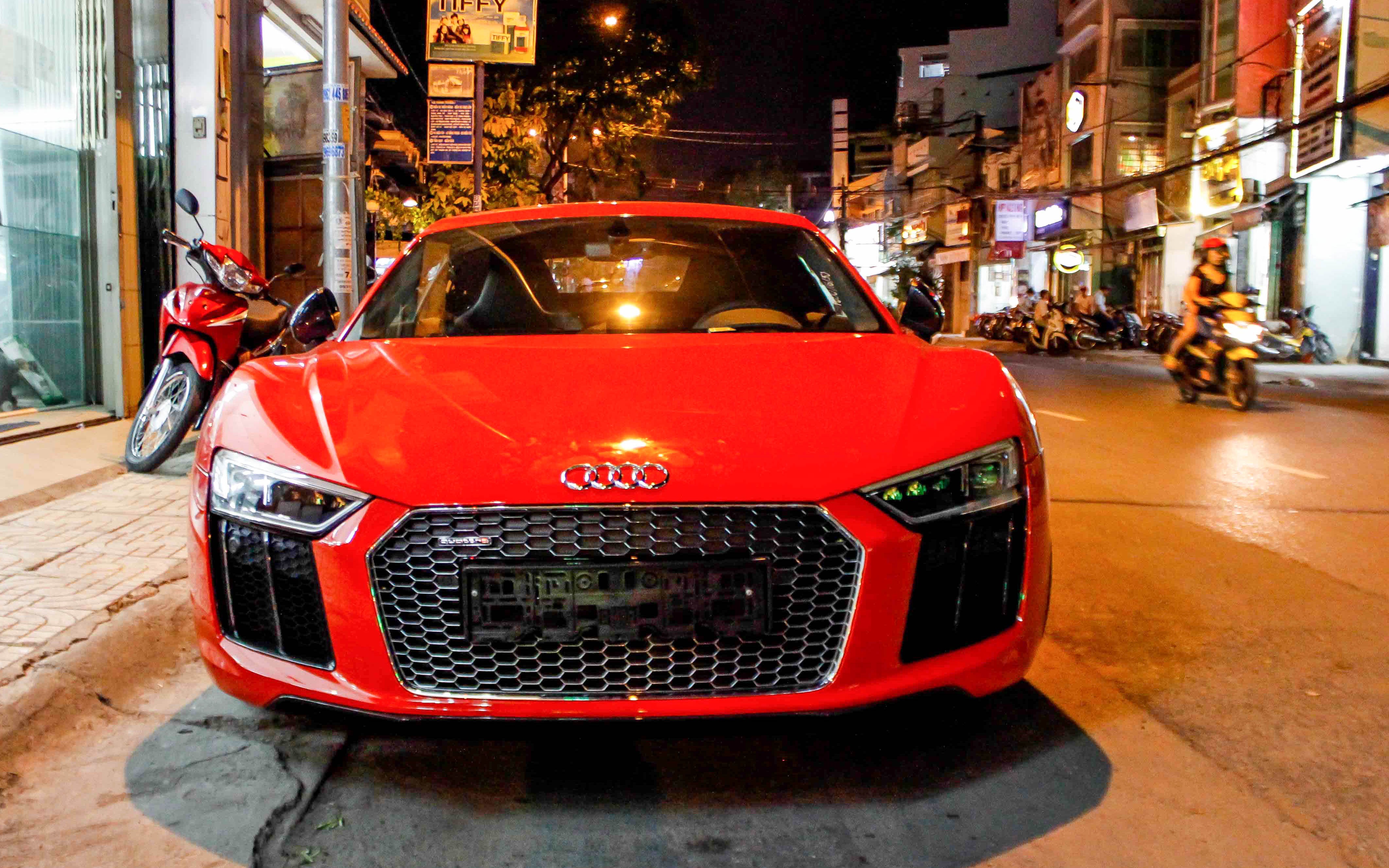 sieu xe Audi R8 Phan Thanh anh 1