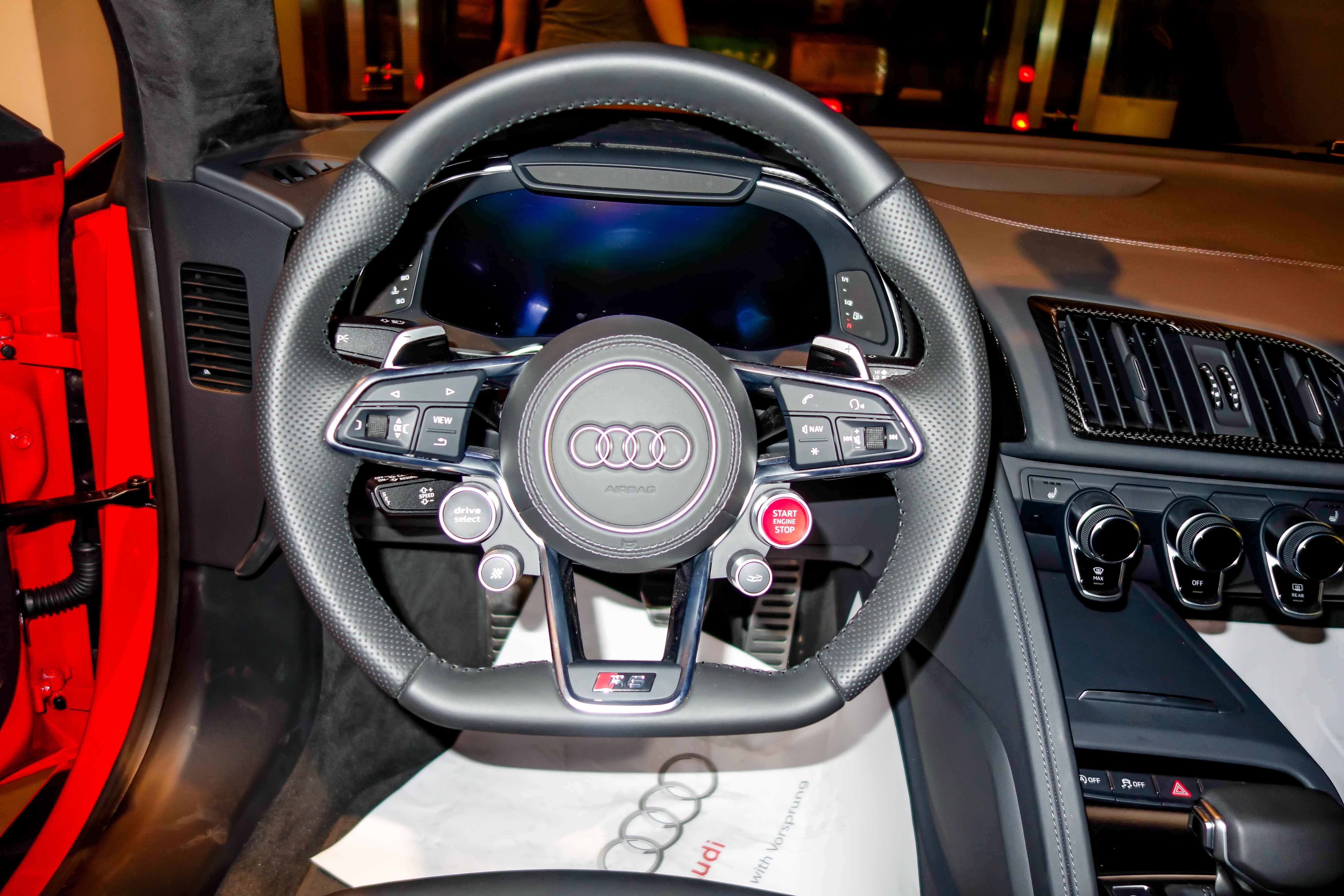 sieu xe Audi R8 Phan Thanh anh 6