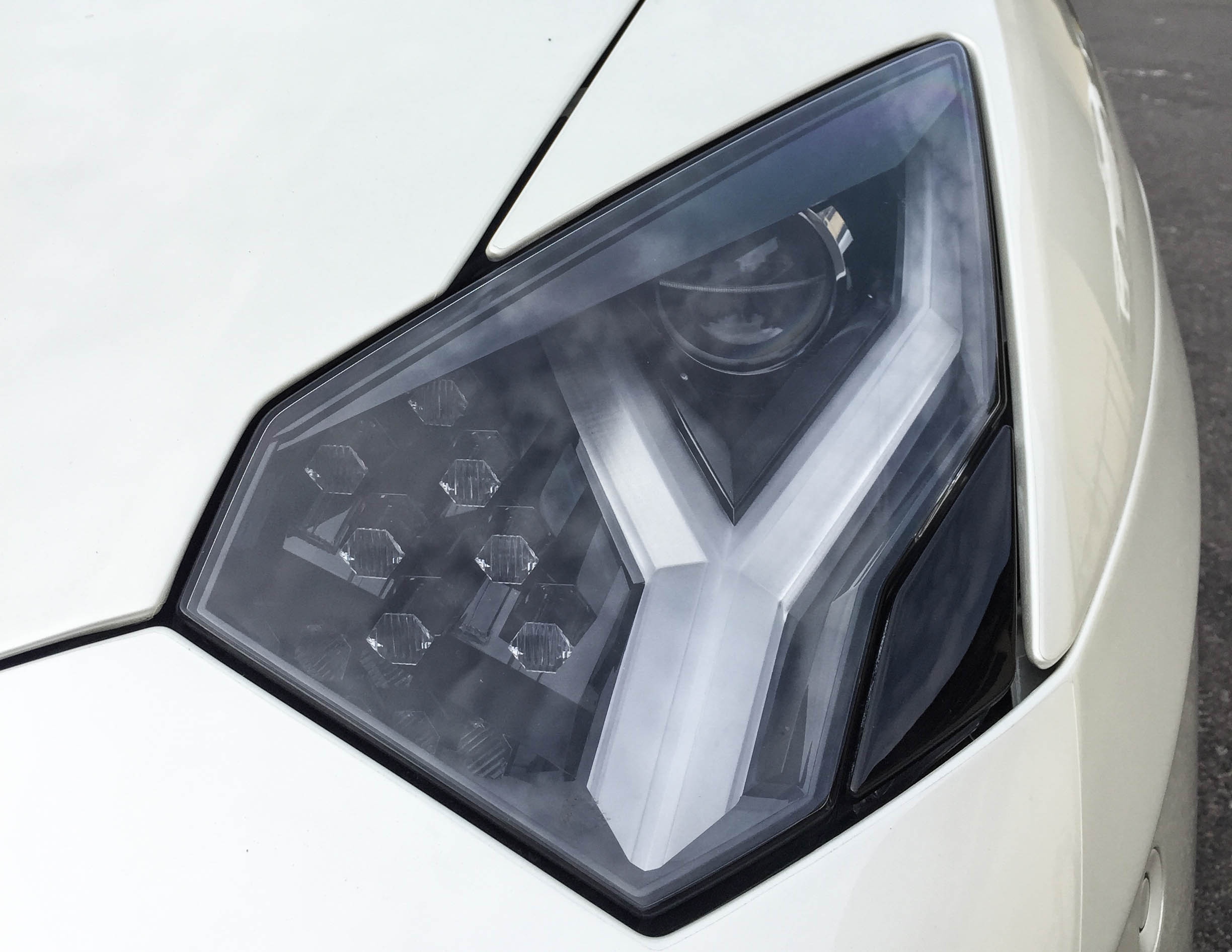 Lamborghini Aventador Roadster Da Nang anh 12