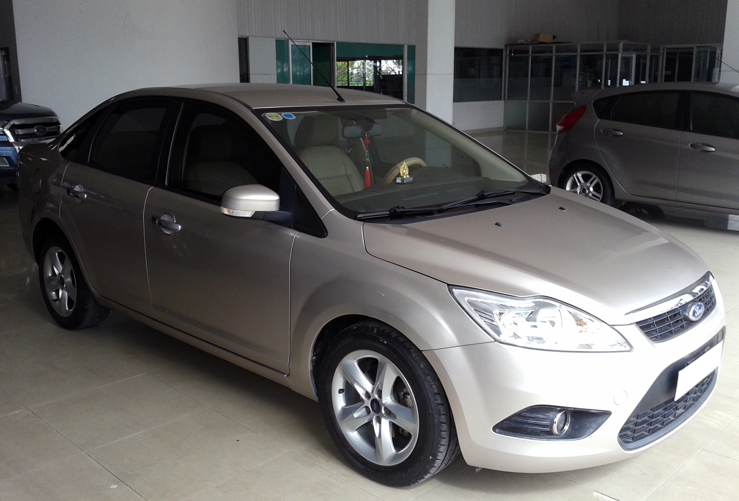 mua xe cũ giá 500 triệu tại Việt Nam ảnh 1 mua xe cu gia 500 trieu tai Viet Nam anh 1