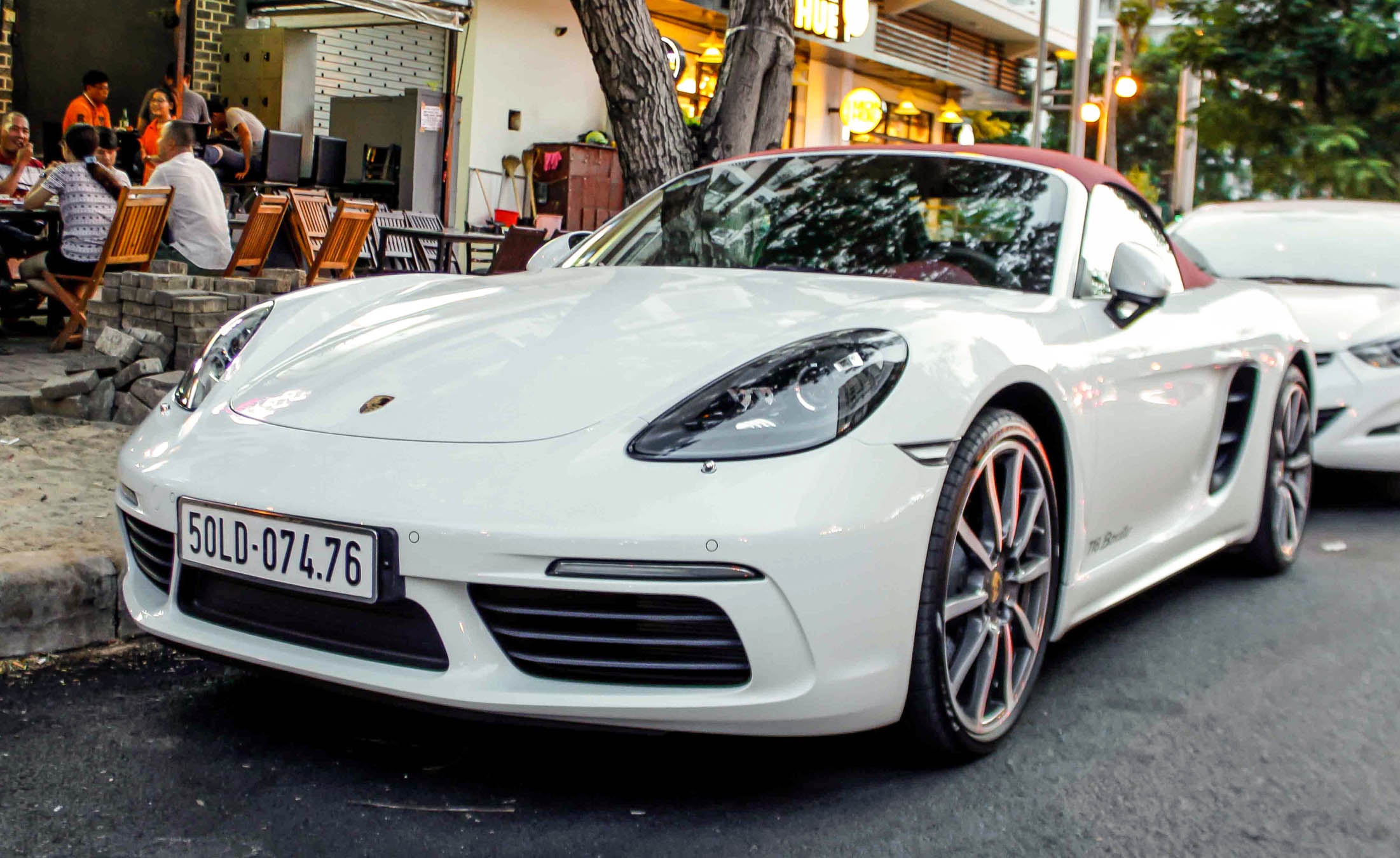 Porsche 718 Boxster đầu tiên Việt Nam ảnh 2 Porsche 718 Boxster dau tien Viet Nam anh 2