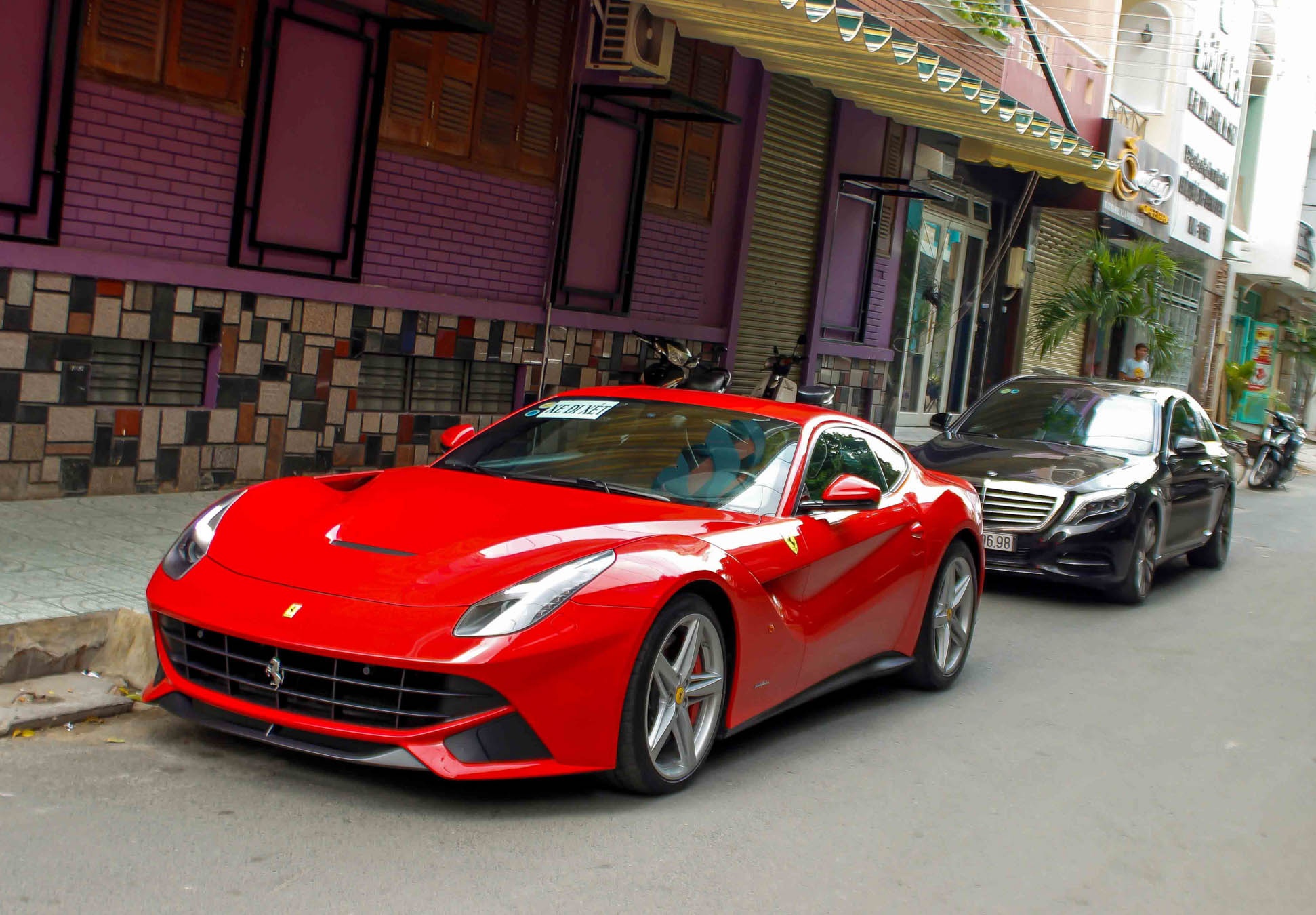 Ferrari F12 dau tien Viet Nam anh 6