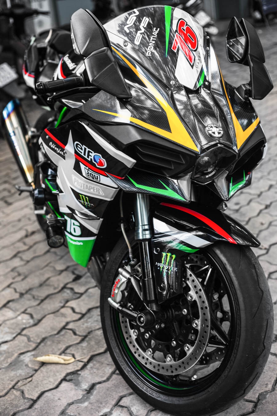 Kawasaki H2 do decal o Sai Gon anh 8