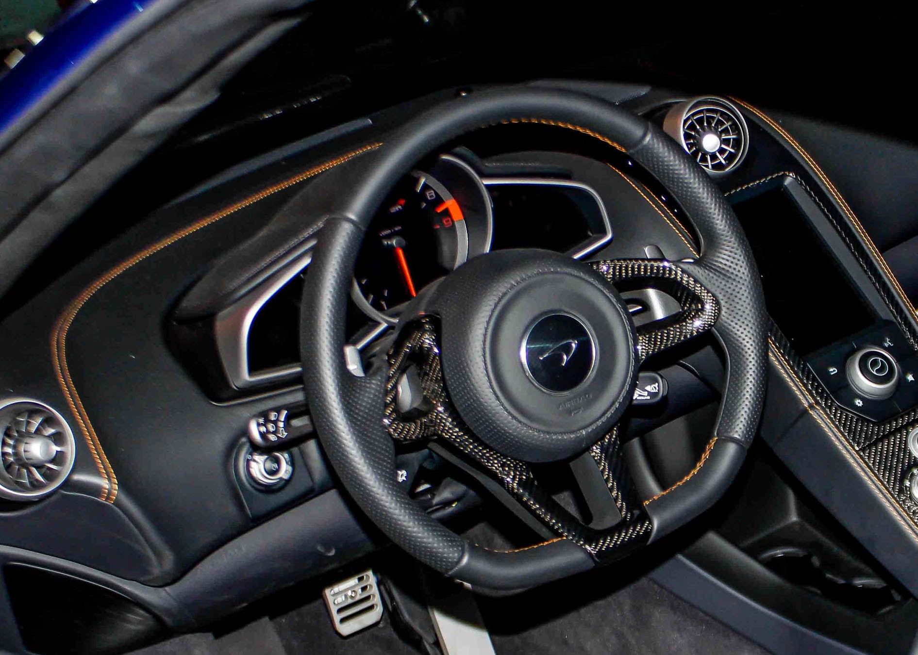 McLaren 650S mau xanh dau tien ve Sai Gon anh 7