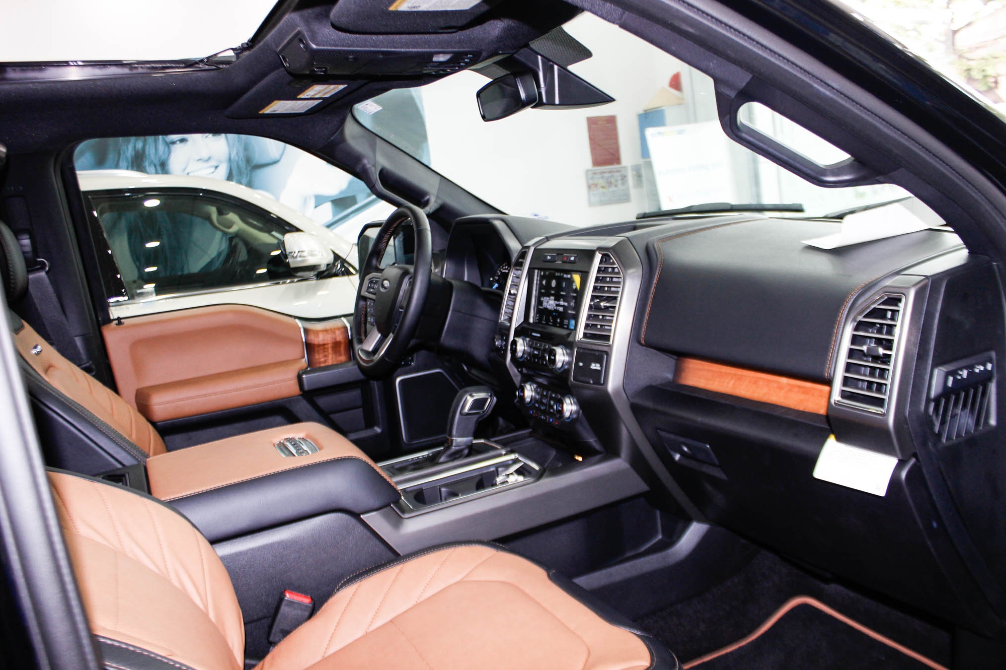 xe ban tai Ford F-150 Viet Nam anh 7