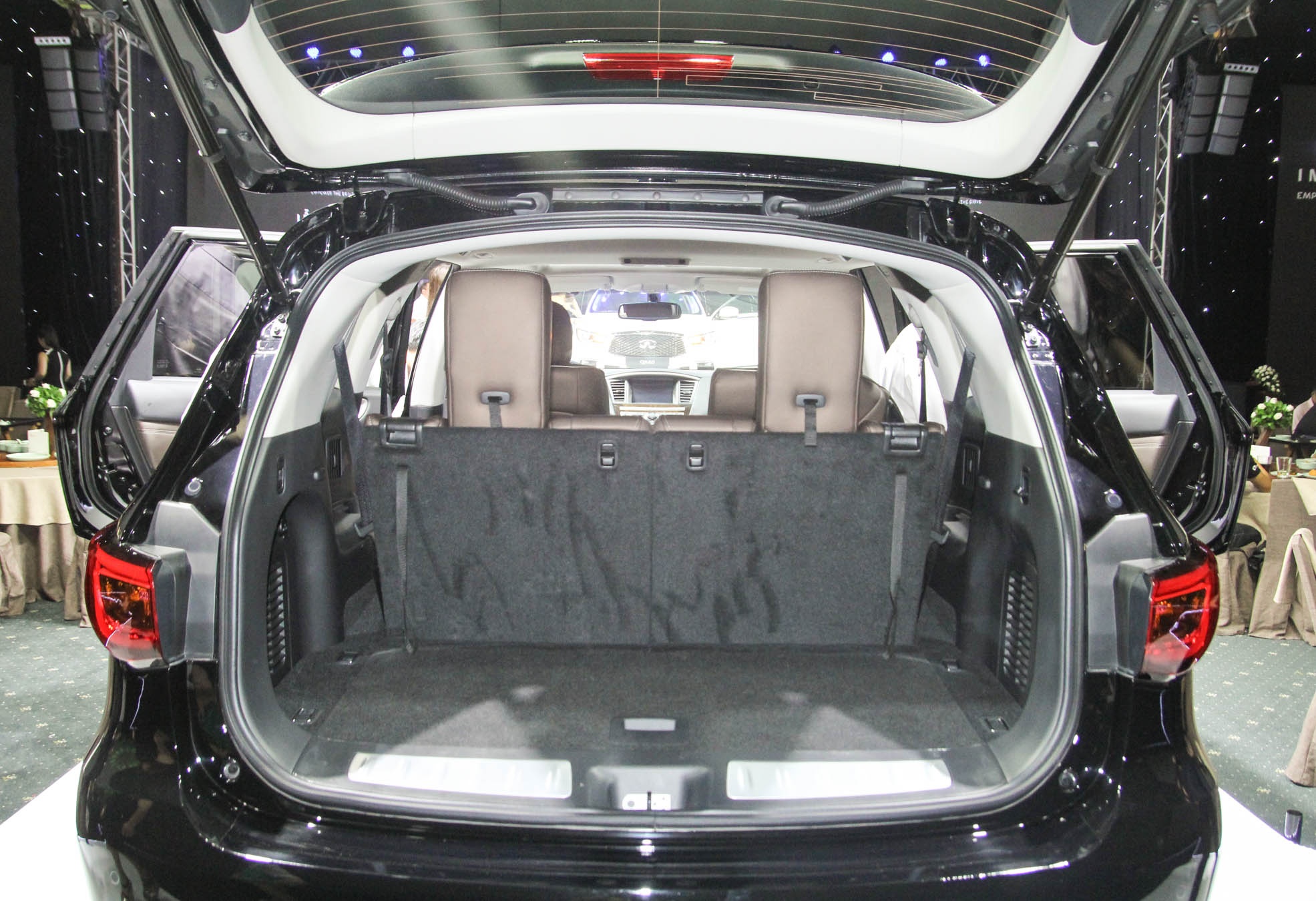 Infiniti QX60 ra mat tai Viet Nam anh 13