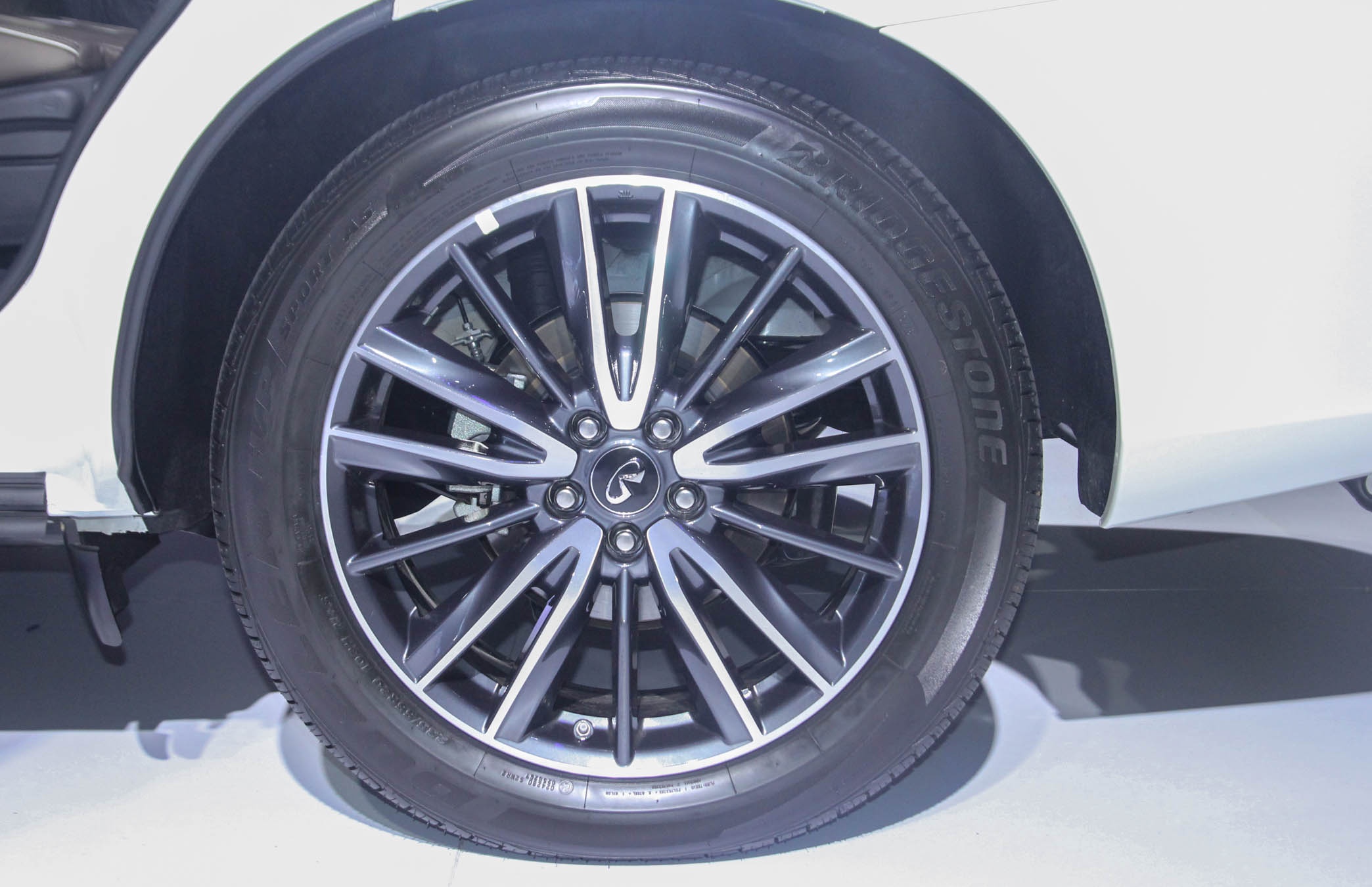 Infiniti QX60 ra mat tai Viet Nam anh 16